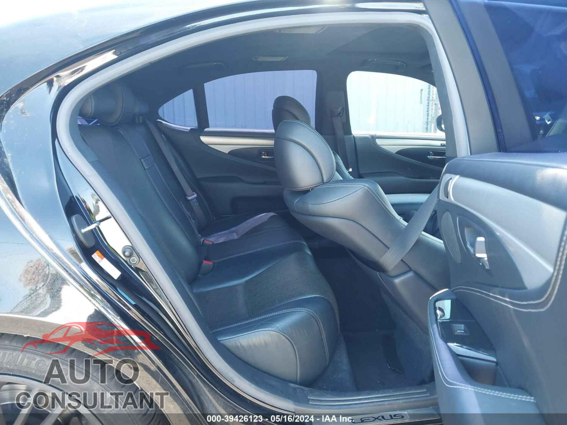 LEXUS LS 460 2017 - JTHBL5EF5H5145106