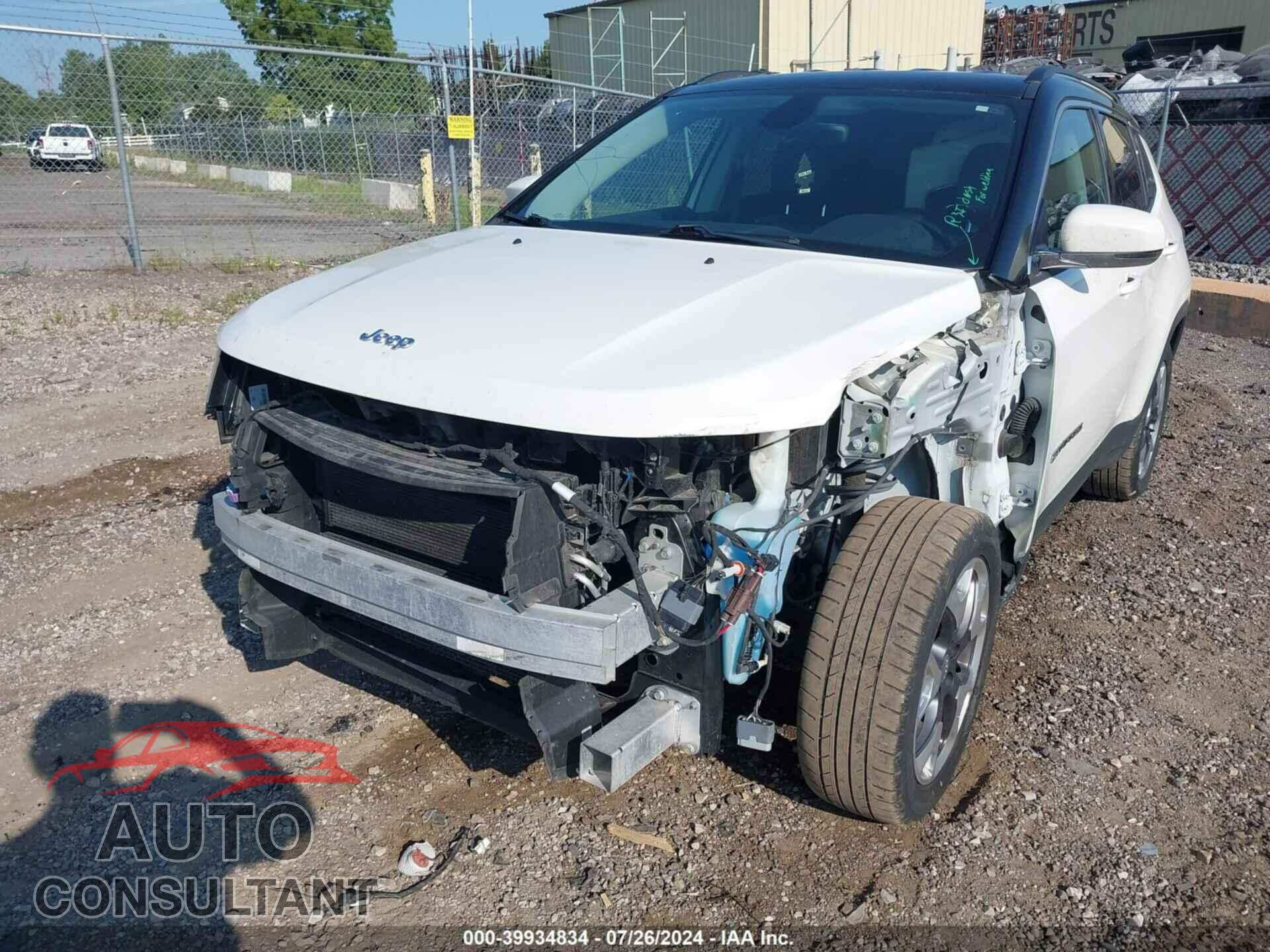 JEEP COMPASS 2018 - 3C4NJDCB9JT330103