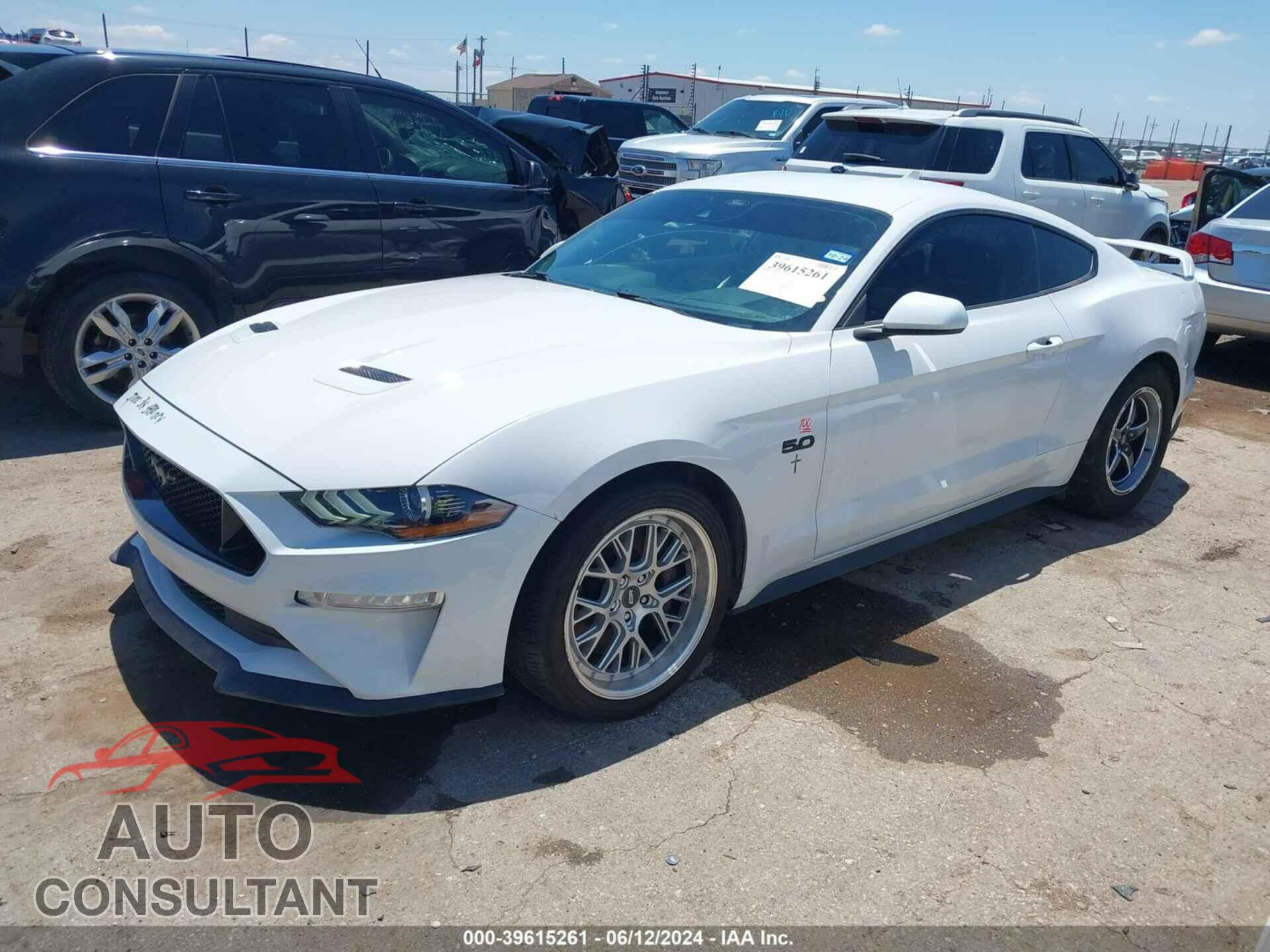 FORD MUSTANG 2021 - 1FA6P8CF2M5117565