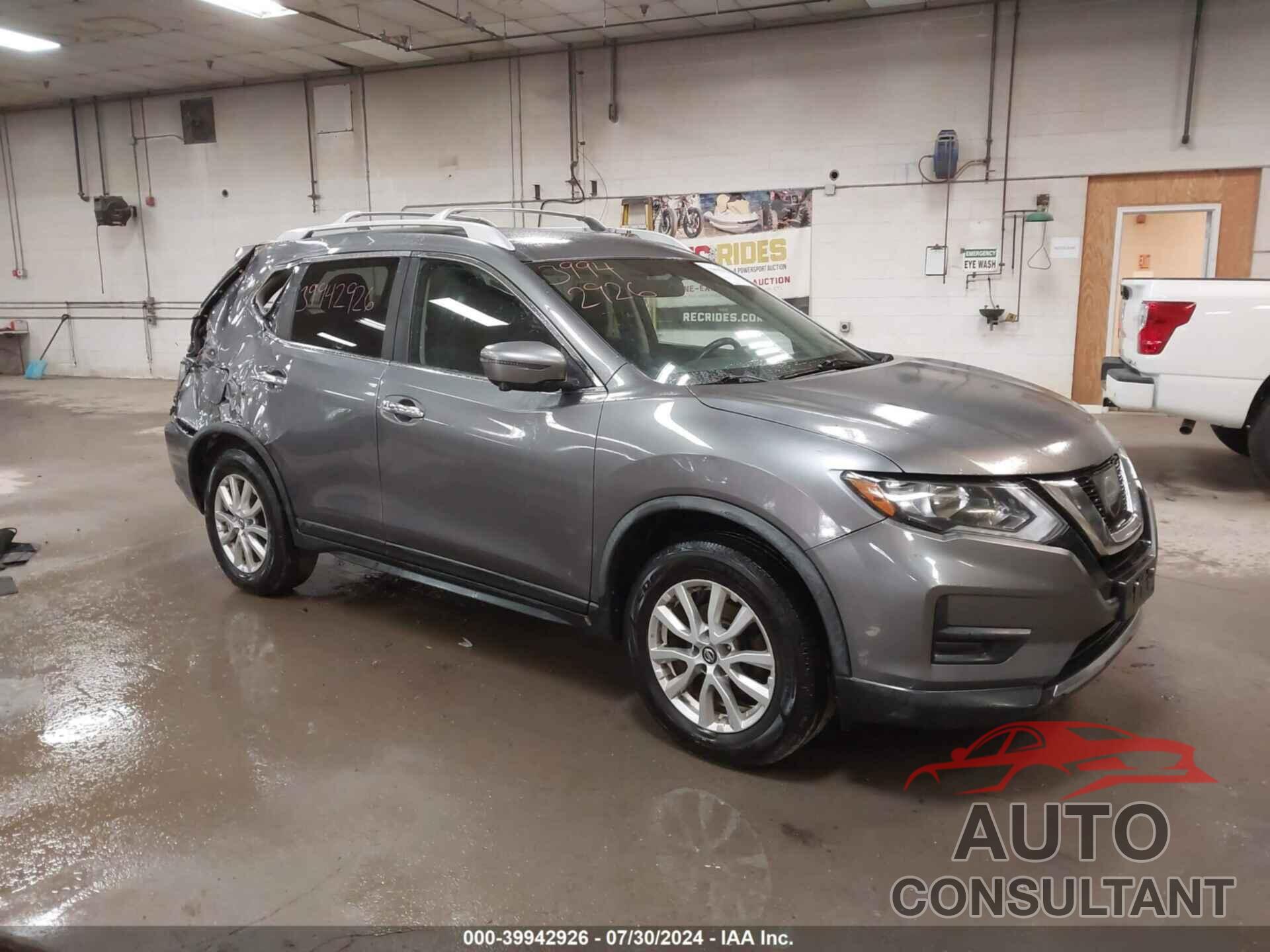 NISSAN ROGUE 2017 - KNMAT2MV8HP615315