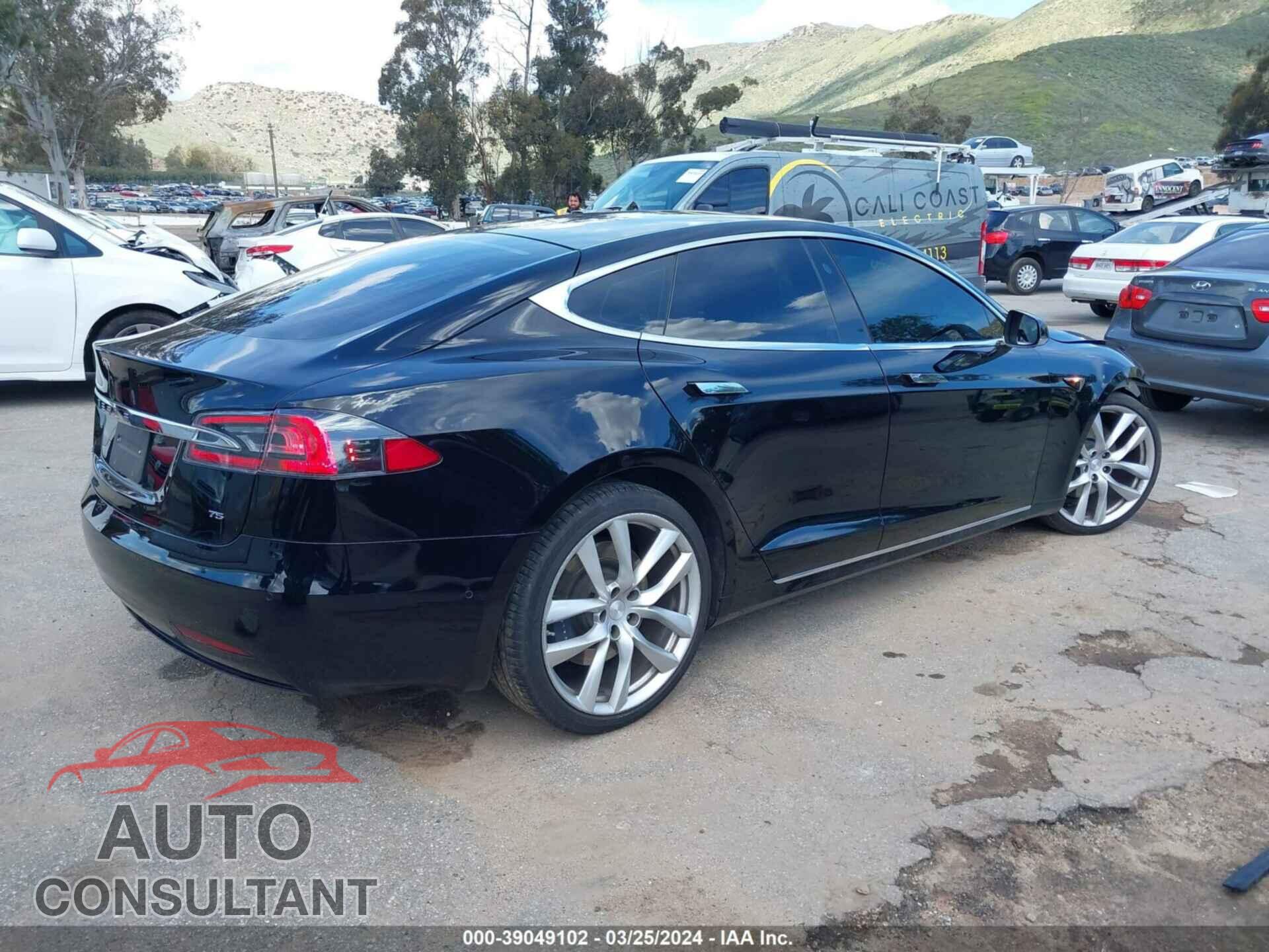 TESLA MODEL S 2017 - 5YJSA1E15HF204822