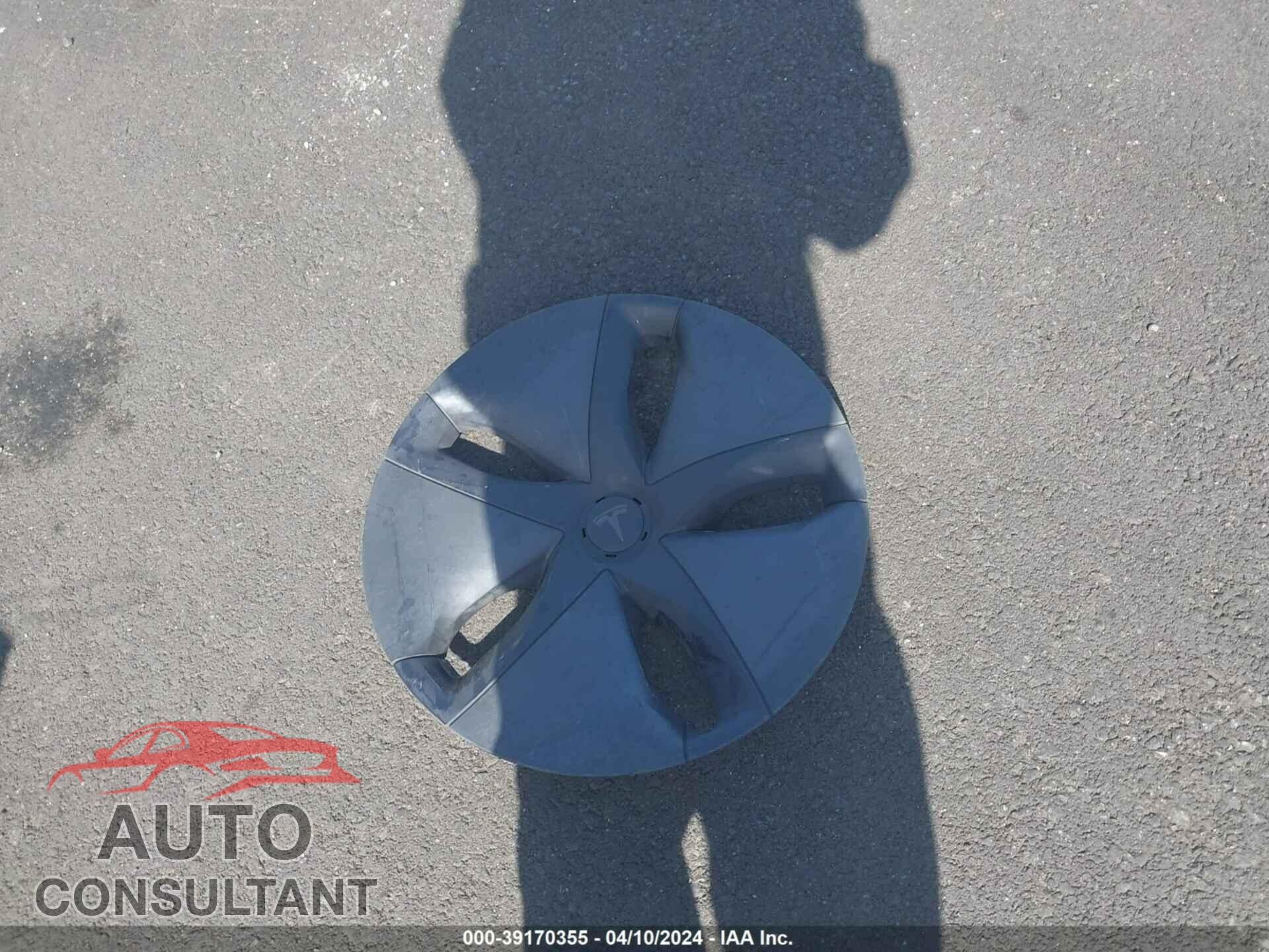 TESLA MODEL 3 2020 - 5YJ3E1EB3LF663521