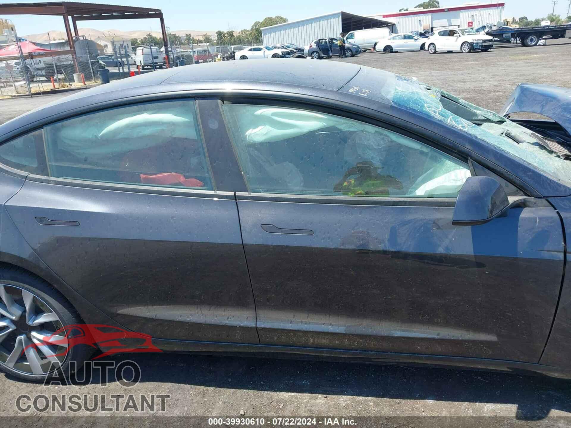 TESLA MODEL 3 2024 - 5YJ3E1EB6RF736129