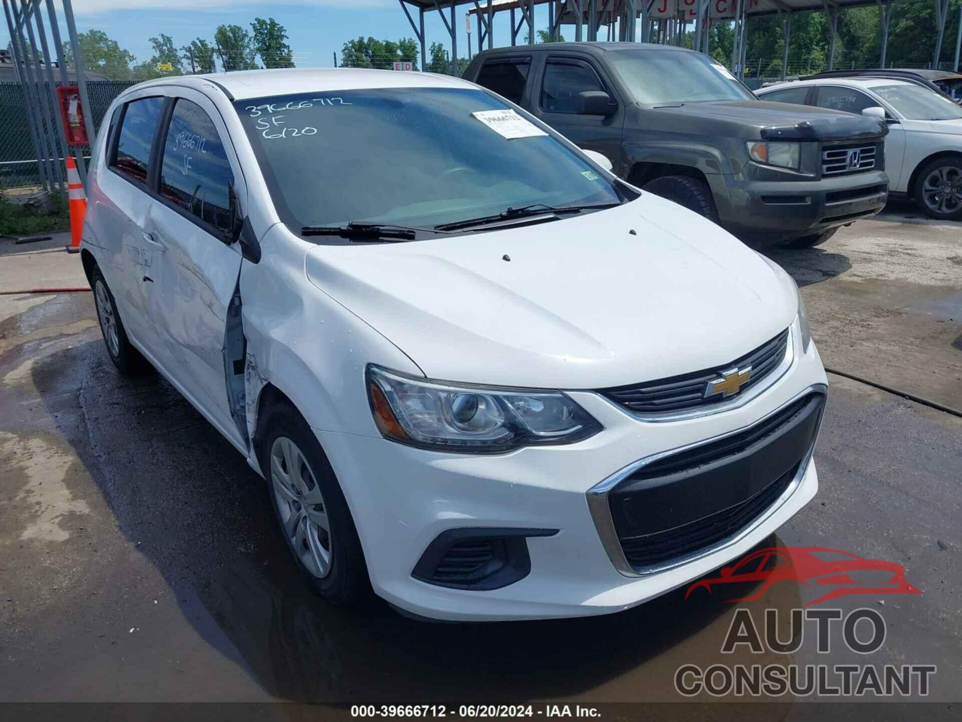 CHEVROLET SONIC 2017 - 1G1JG6SHXH4166853