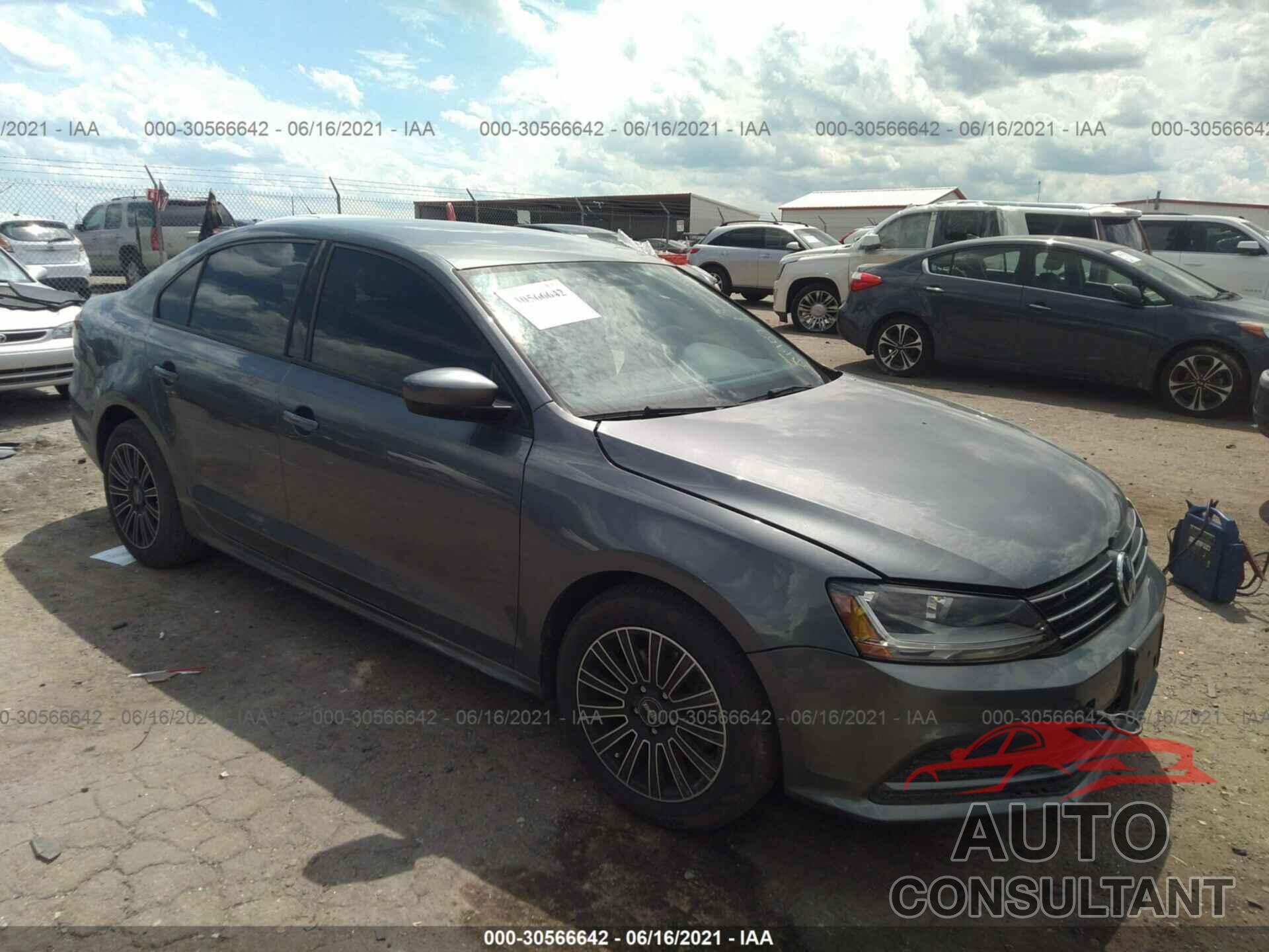 VOLKSWAGEN JETTA 2018 - 3VW167AJ2JM214907