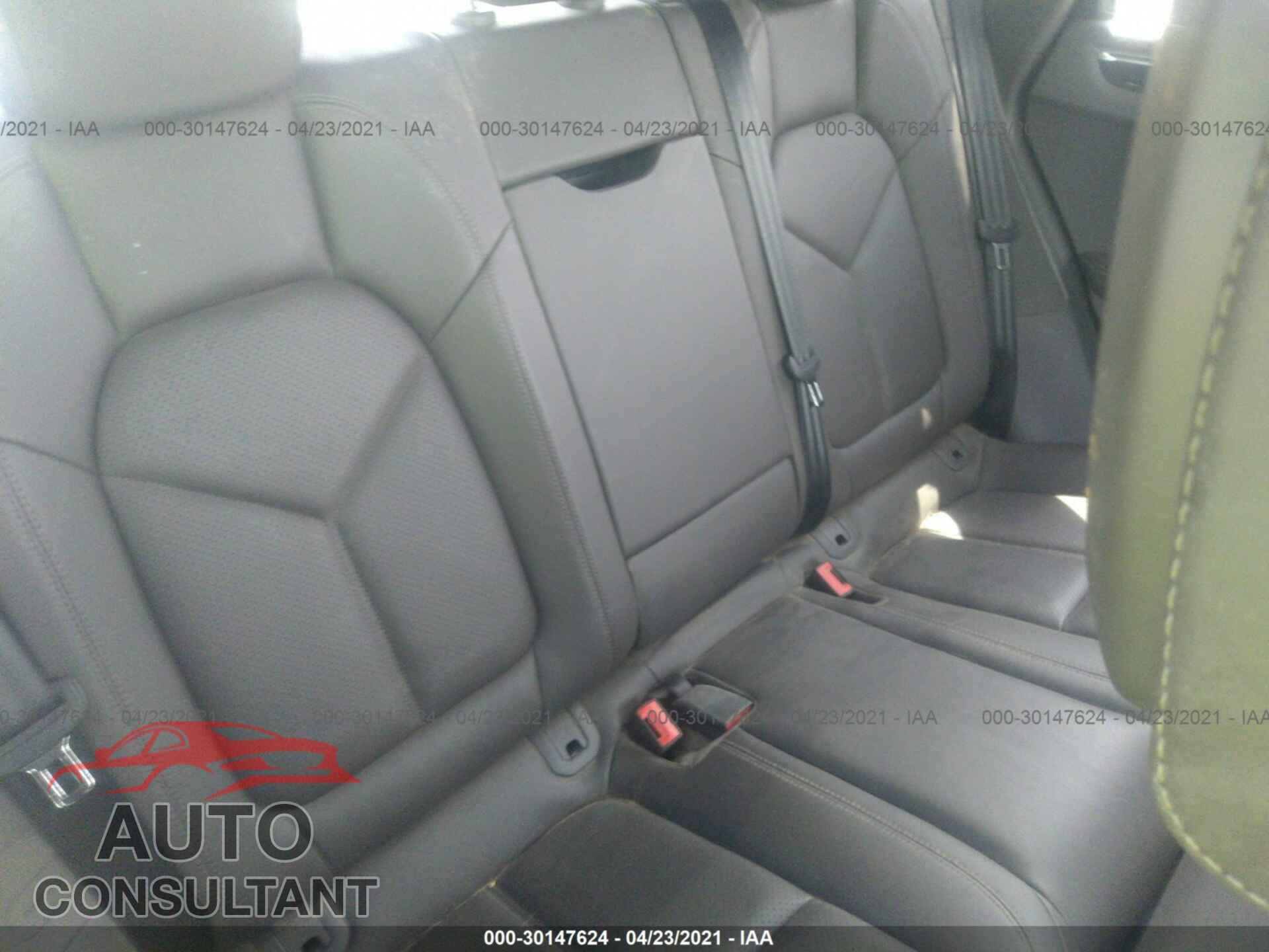 PORSCHE MACAN 2016 - WP1AB2A57GLB53700