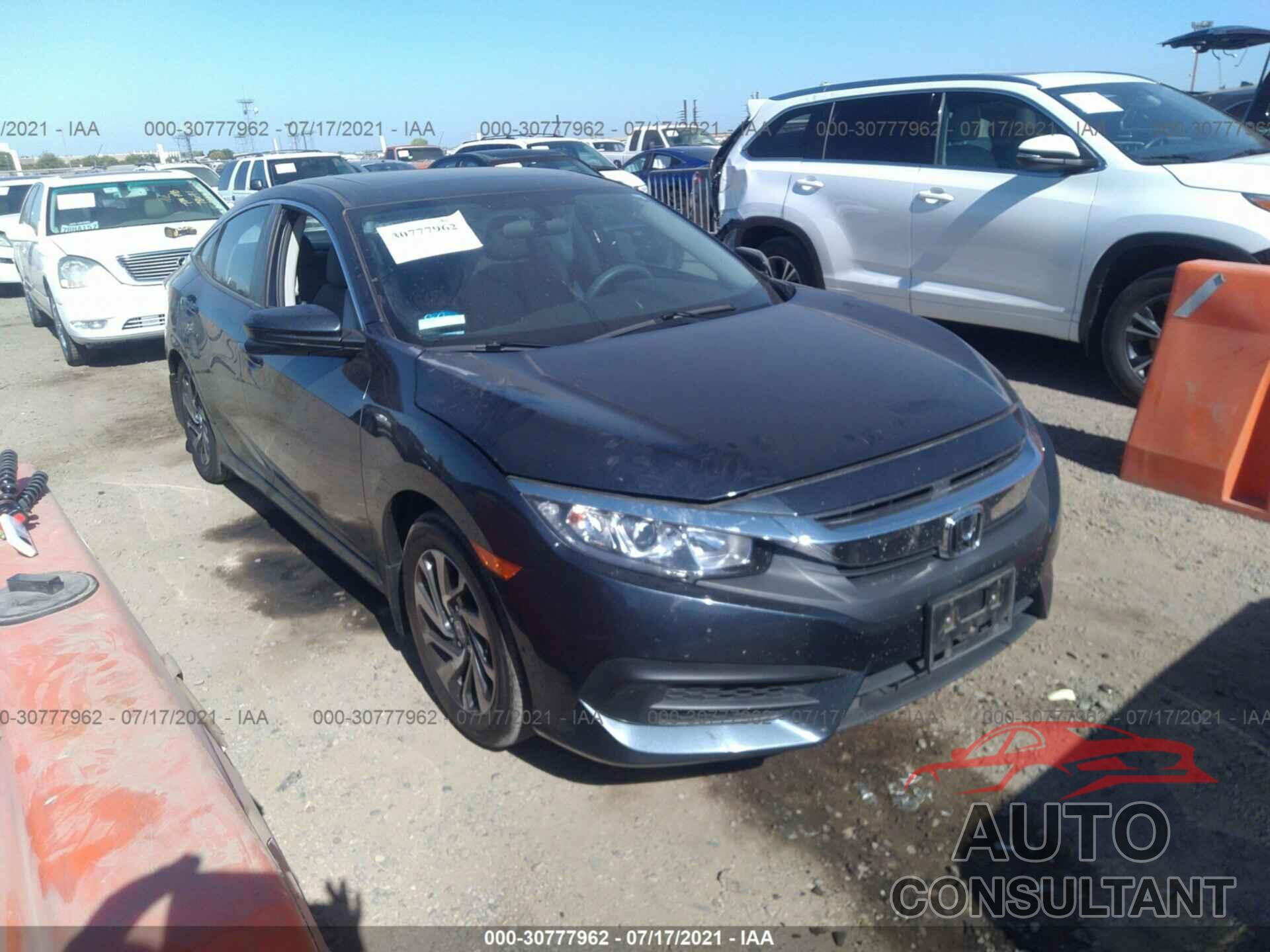 HONDA CIVIC SEDAN 2018 - 19XFC2F77JE205373