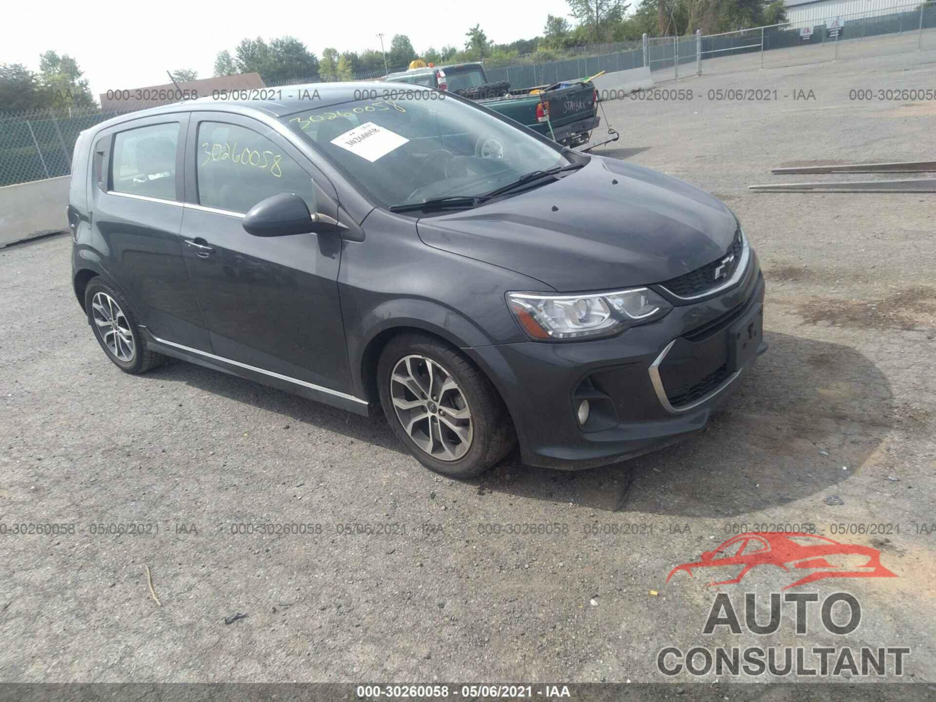 CHEVROLET SONIC 2018 - 1G1JD6SH7J4106754