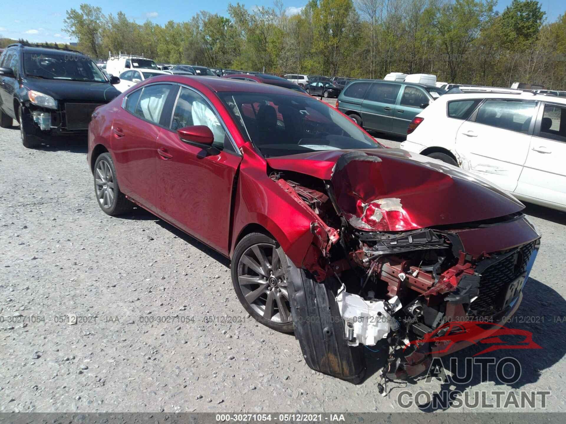 MAZDA MAZDA3 SEDAN 2019 - JM1BPBCM0K1107447