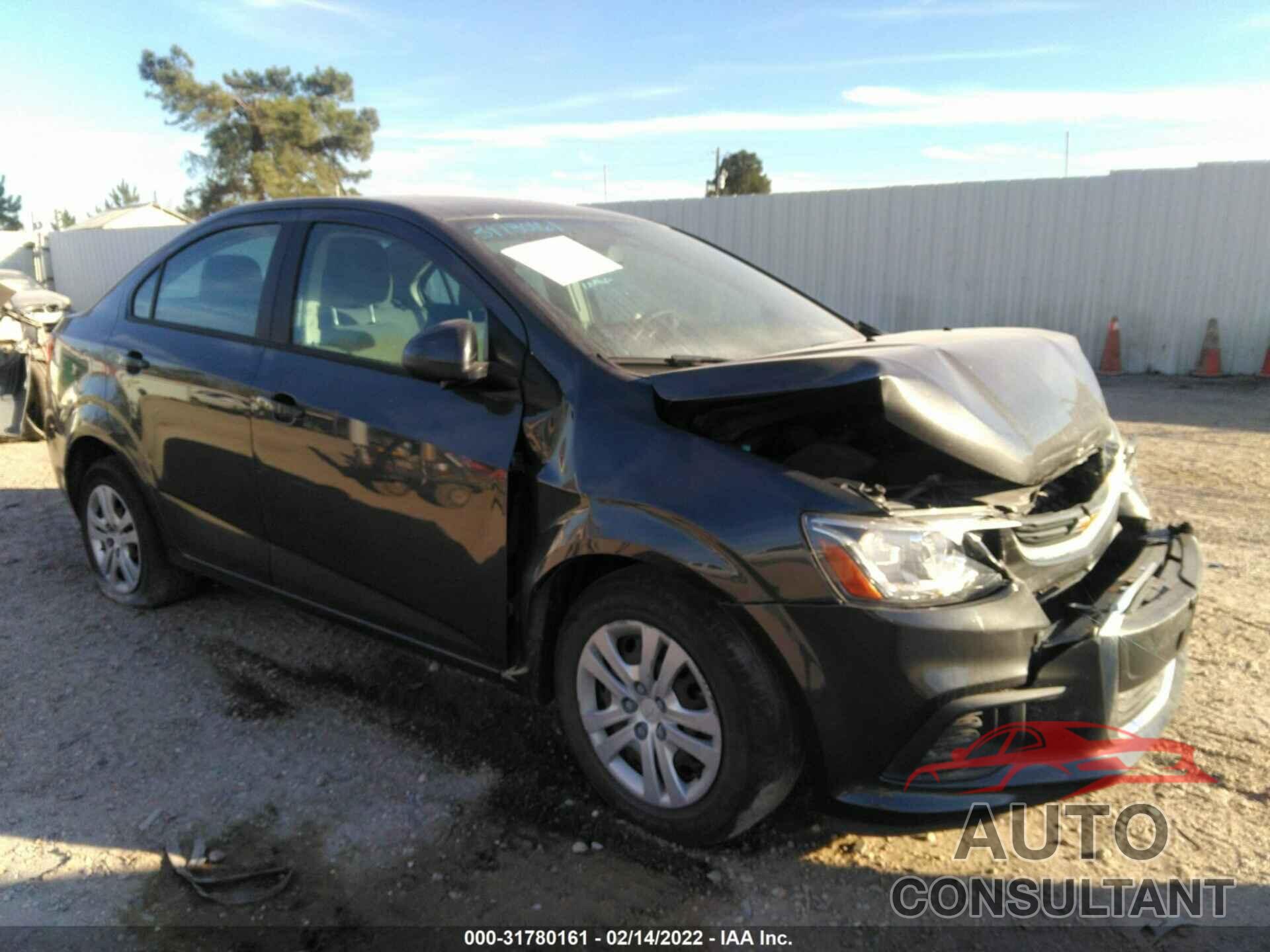 CHEVROLET SONIC 2017 - 1G1JB5SH3H4160174