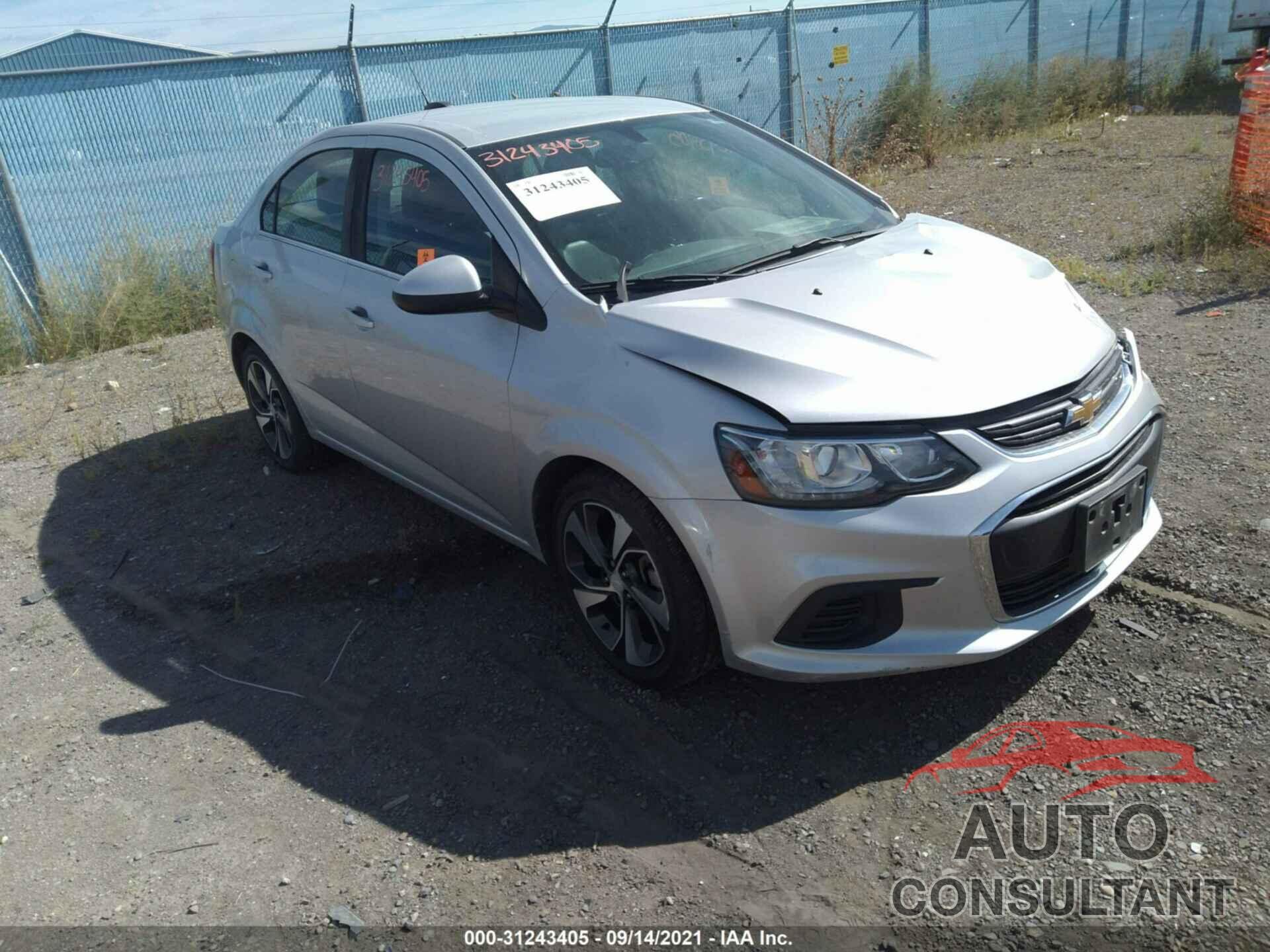 CHEVROLET SONIC 2017 - 1G1JF5SB9H4127633