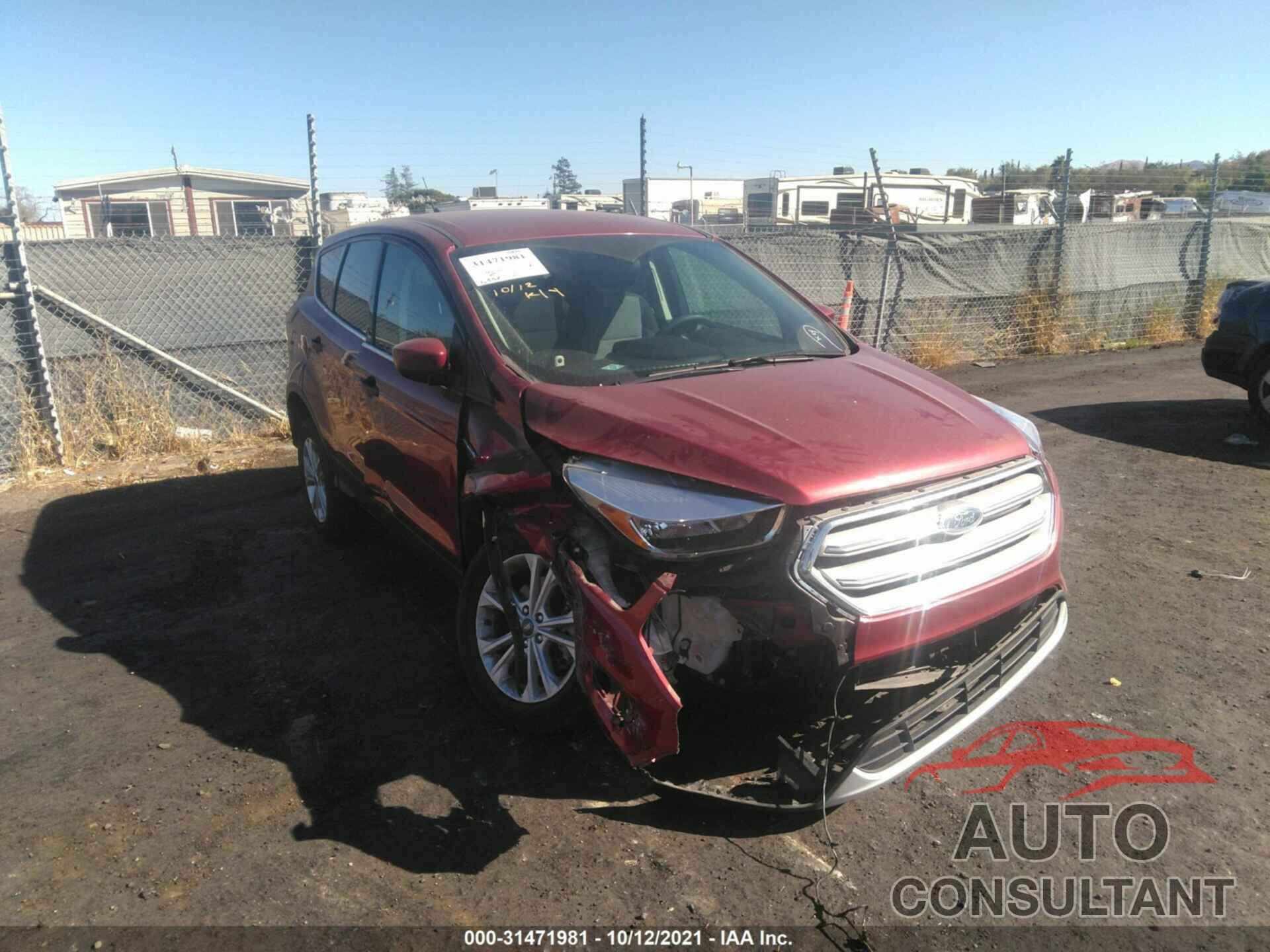 FORD ESCAPE 2019 - 1FMCU9GD0KUA52170