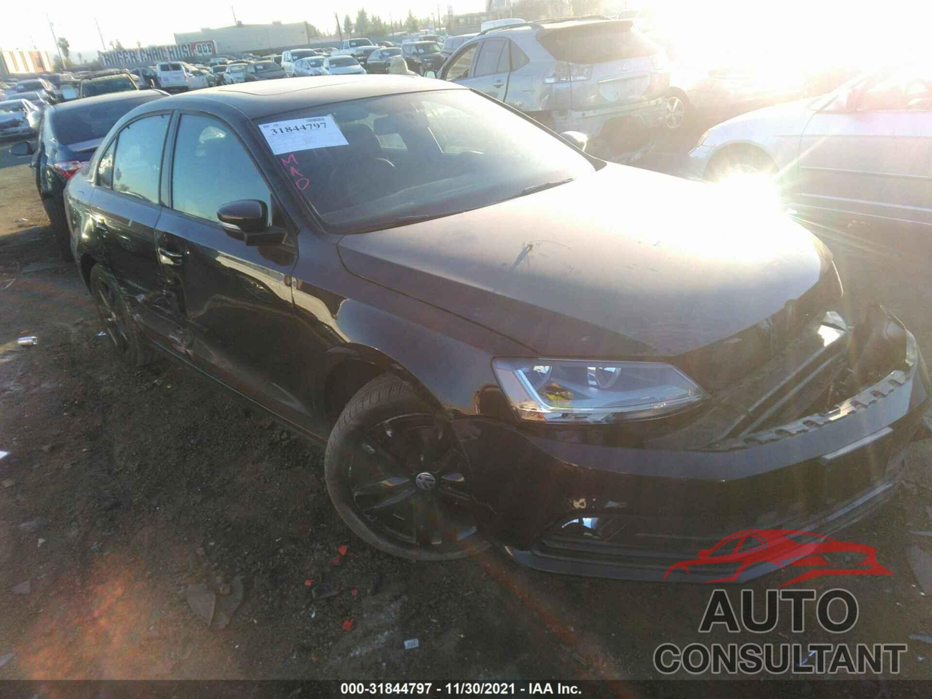 VOLKSWAGEN JETTA 2018 - 3VWD17AJ3JM238225