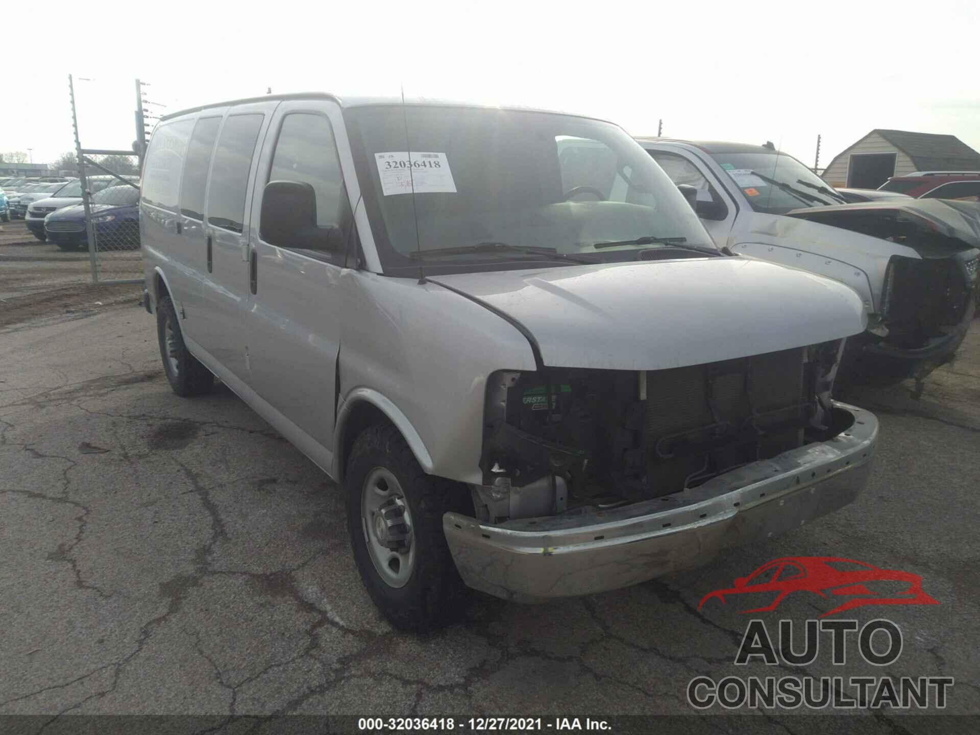 CHEVROLET EXPRESS CARGO VAN 2017 - 1GCWGAFF0H1166810