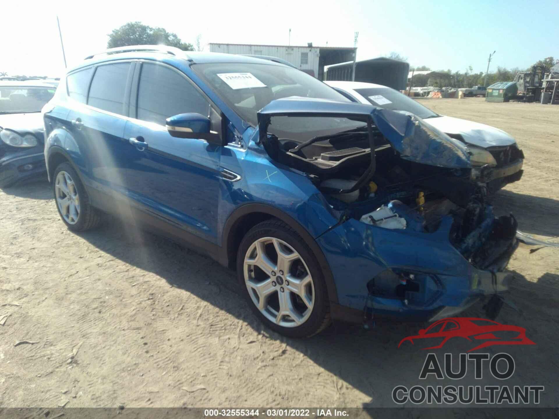 FORD ESCAPE 2017 - 1FMCU0J95HUA99154