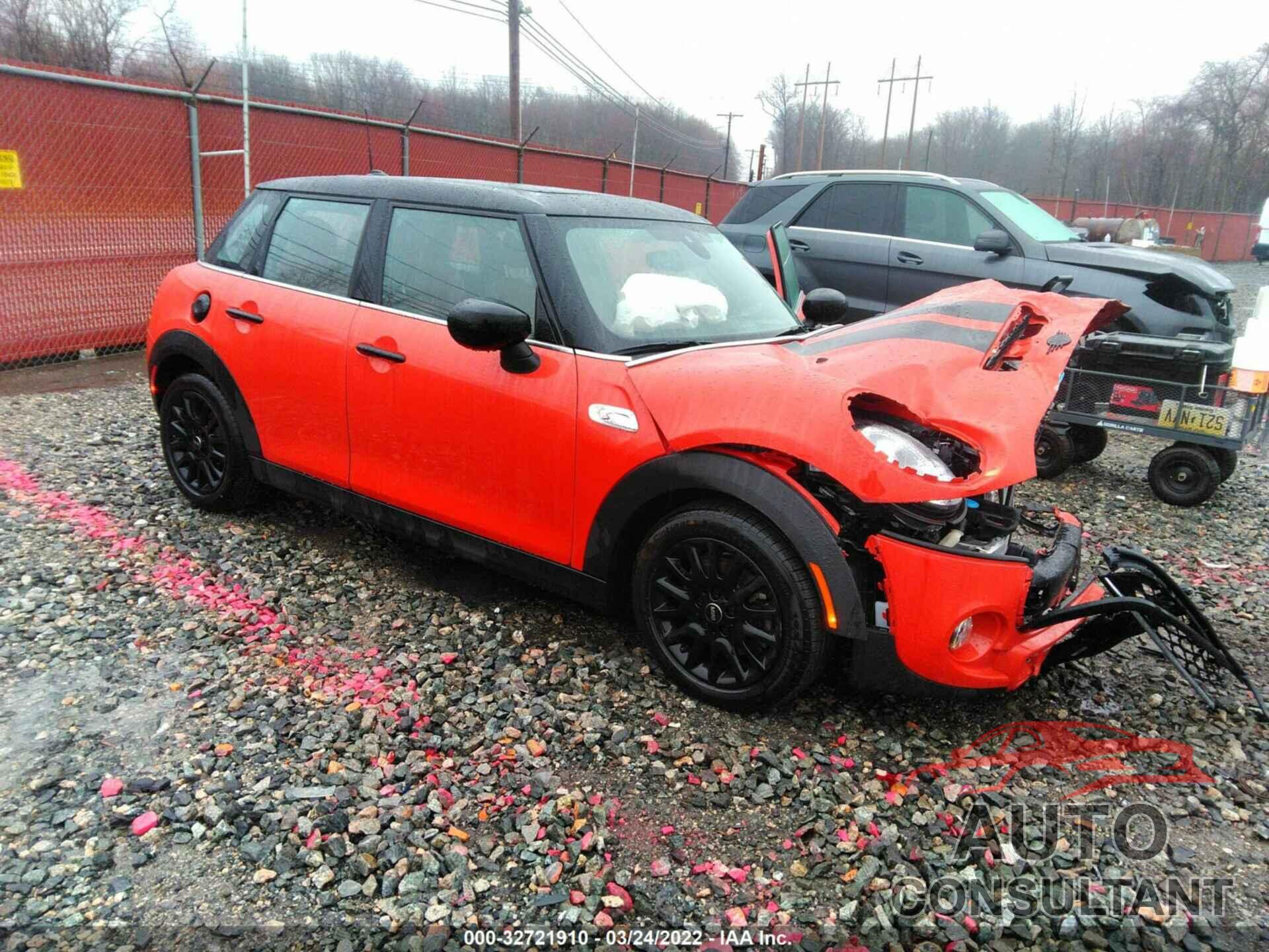 MINI HARDTOP 4 DOOR 2021 - WMWXU9C04M2N85997