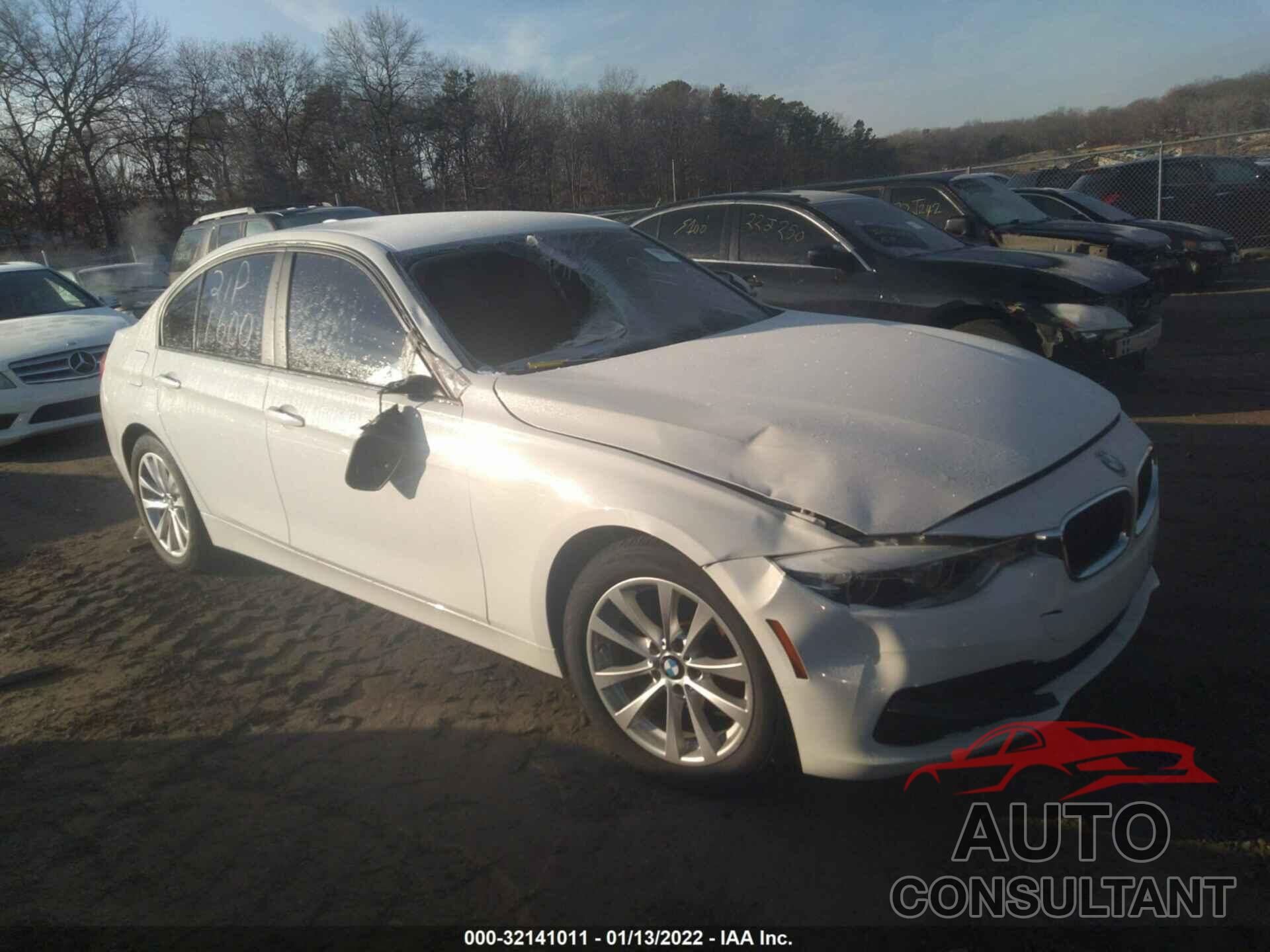 BMW 3 SERIES 2018 - WBA8E5G54JNU46852