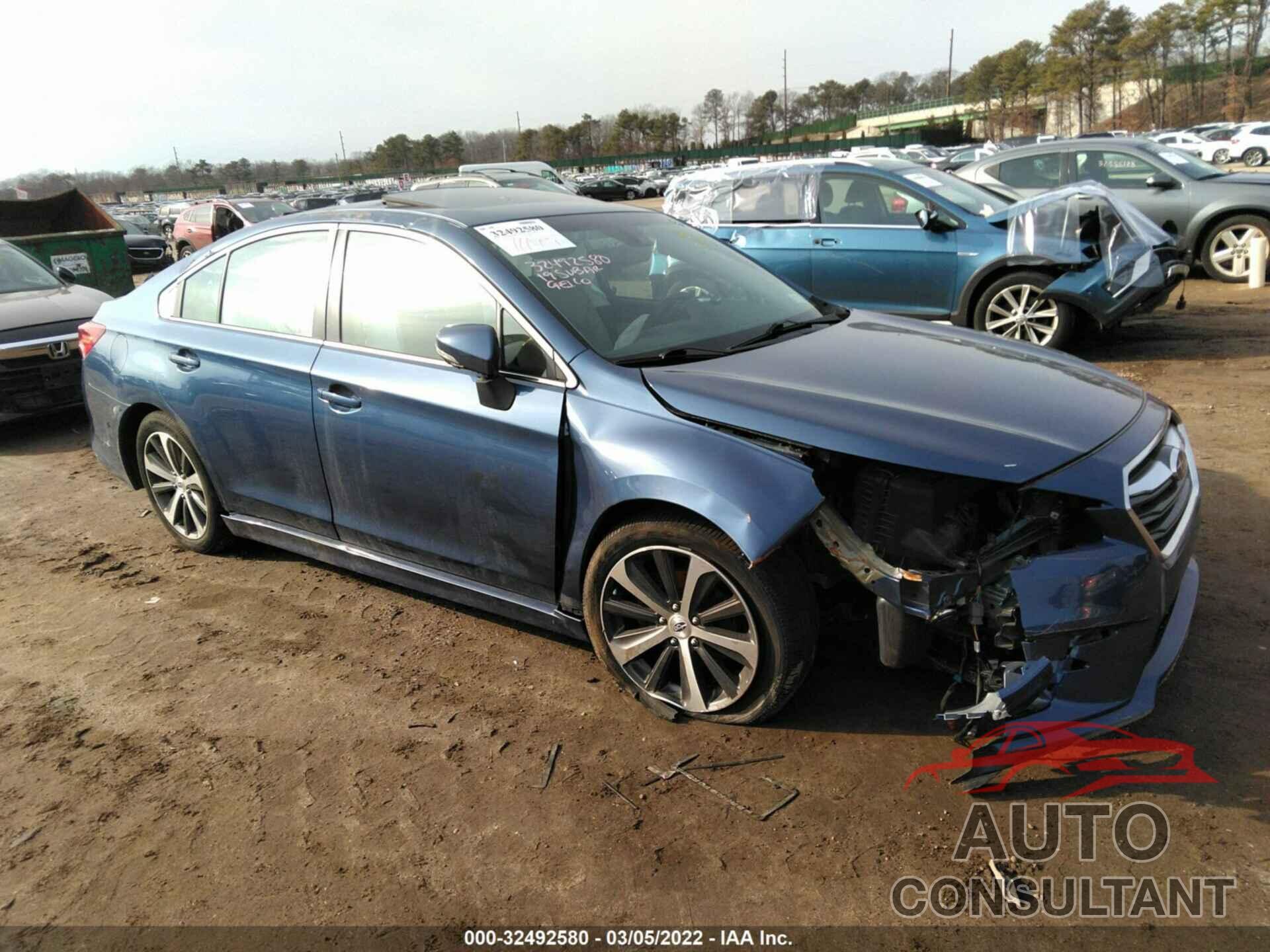 SUBARU LEGACY 2019 - 4S3BNAN66K3014774