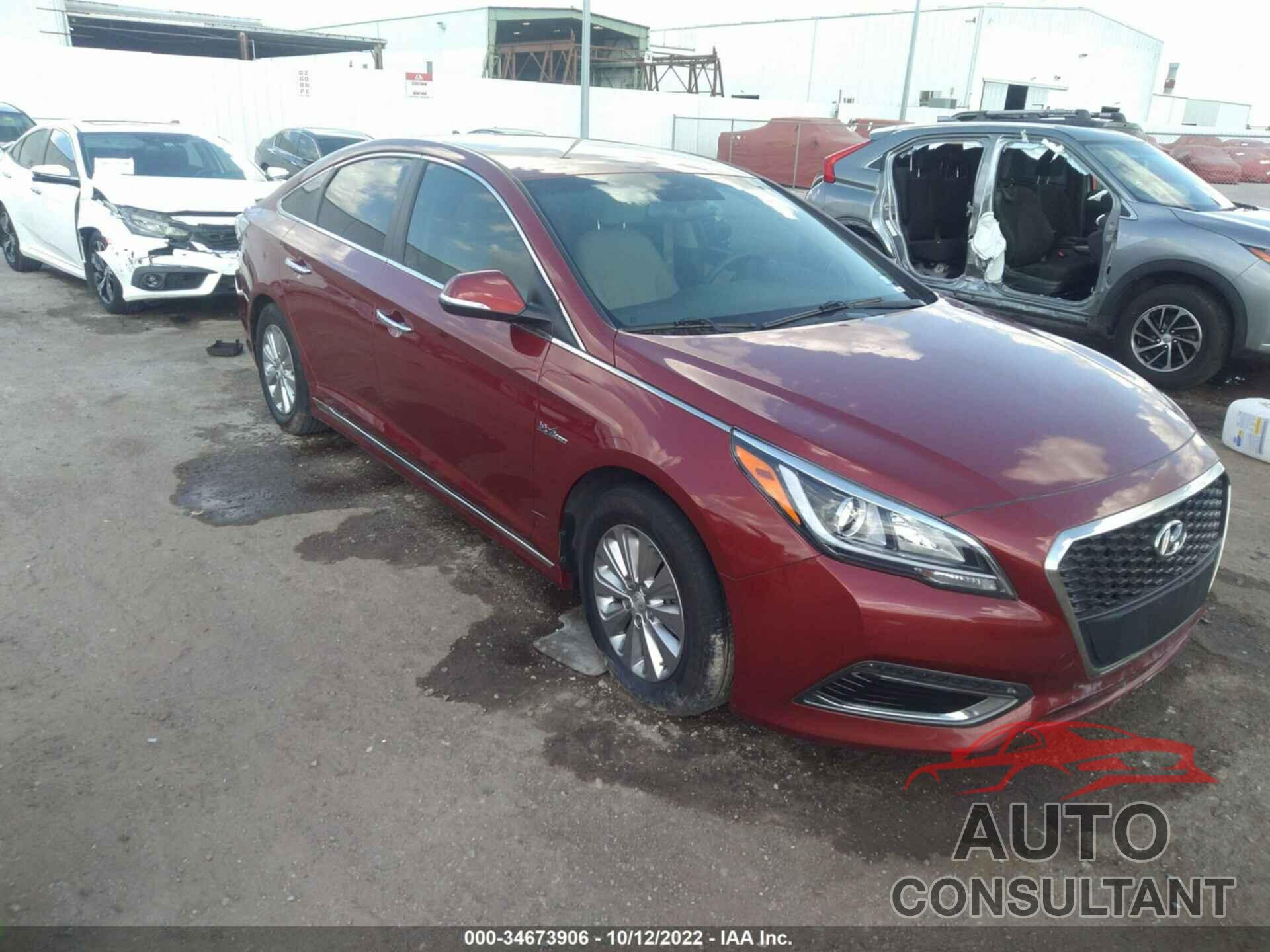 HYUNDAI SONATA HYBRID 2017 - KMHE24L3XHA072662