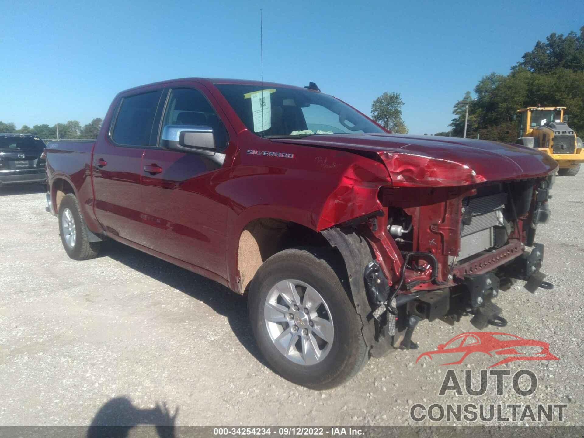 CHEVROLET SILVERADO 1500 2021 - 1GCUYDED2MZ243873