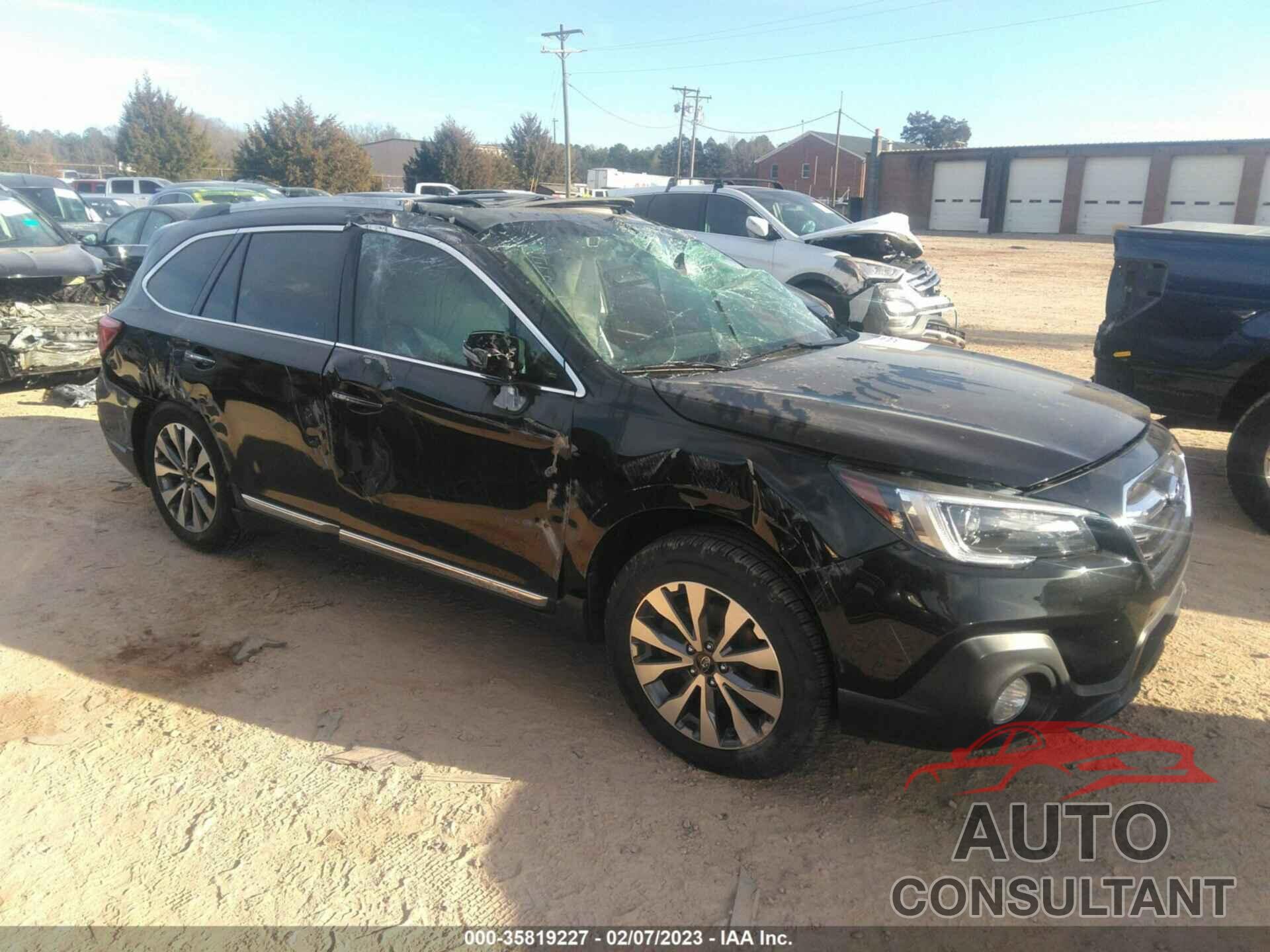 SUBARU OUTBACK 2018 - 4S4BSATC9J3373998