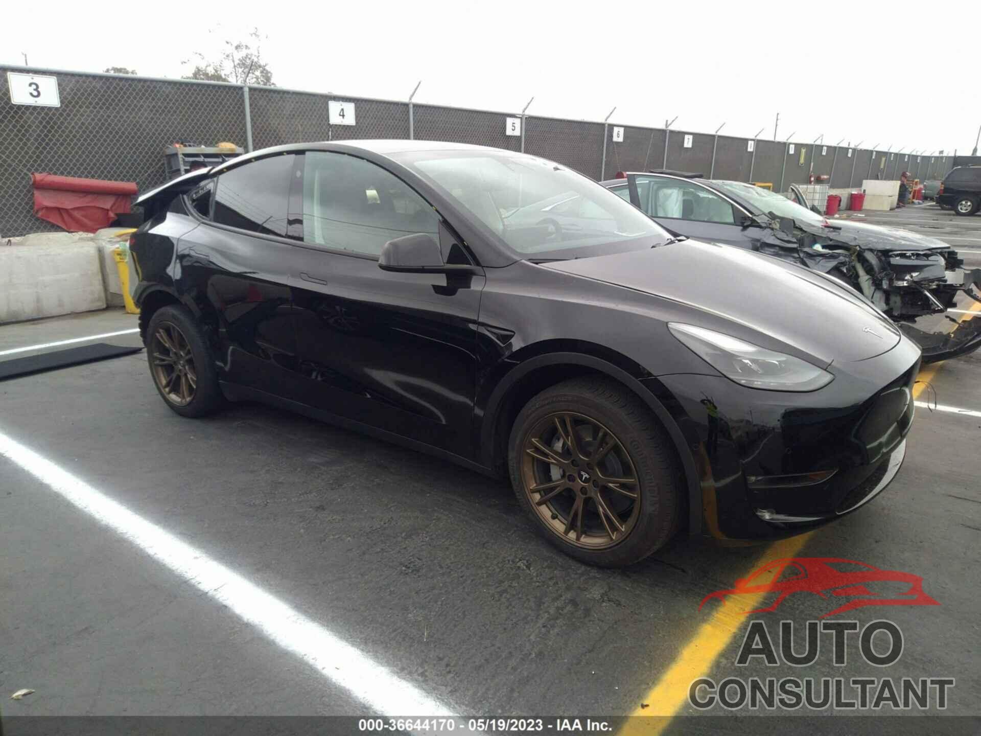 TESLA MODEL Y 2022 - 7SAYGDEE1NF518463