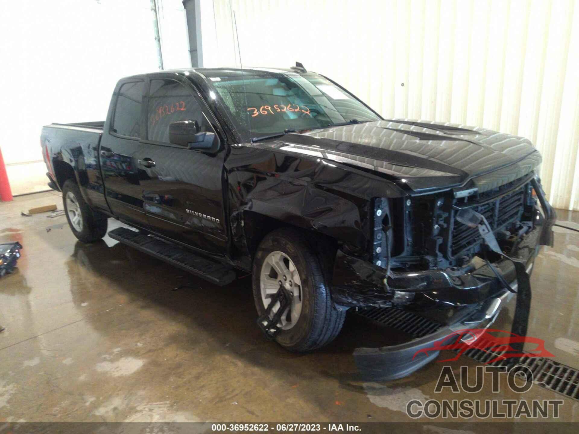 CHEVROLET SILVERADO 1500 2017 - 1GCVKREC7HZ316493