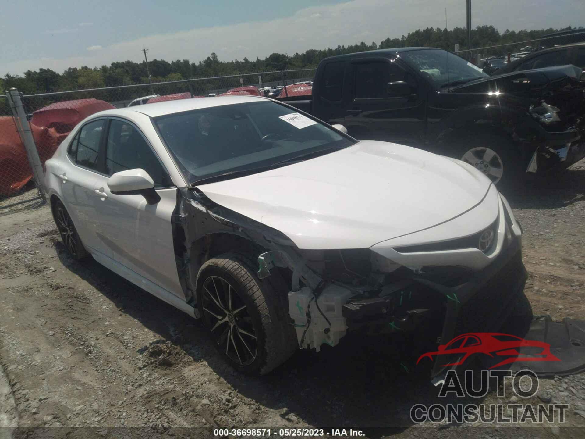 TOYOTA CAMRY 2021 - 4T1G11AK4MU596497
