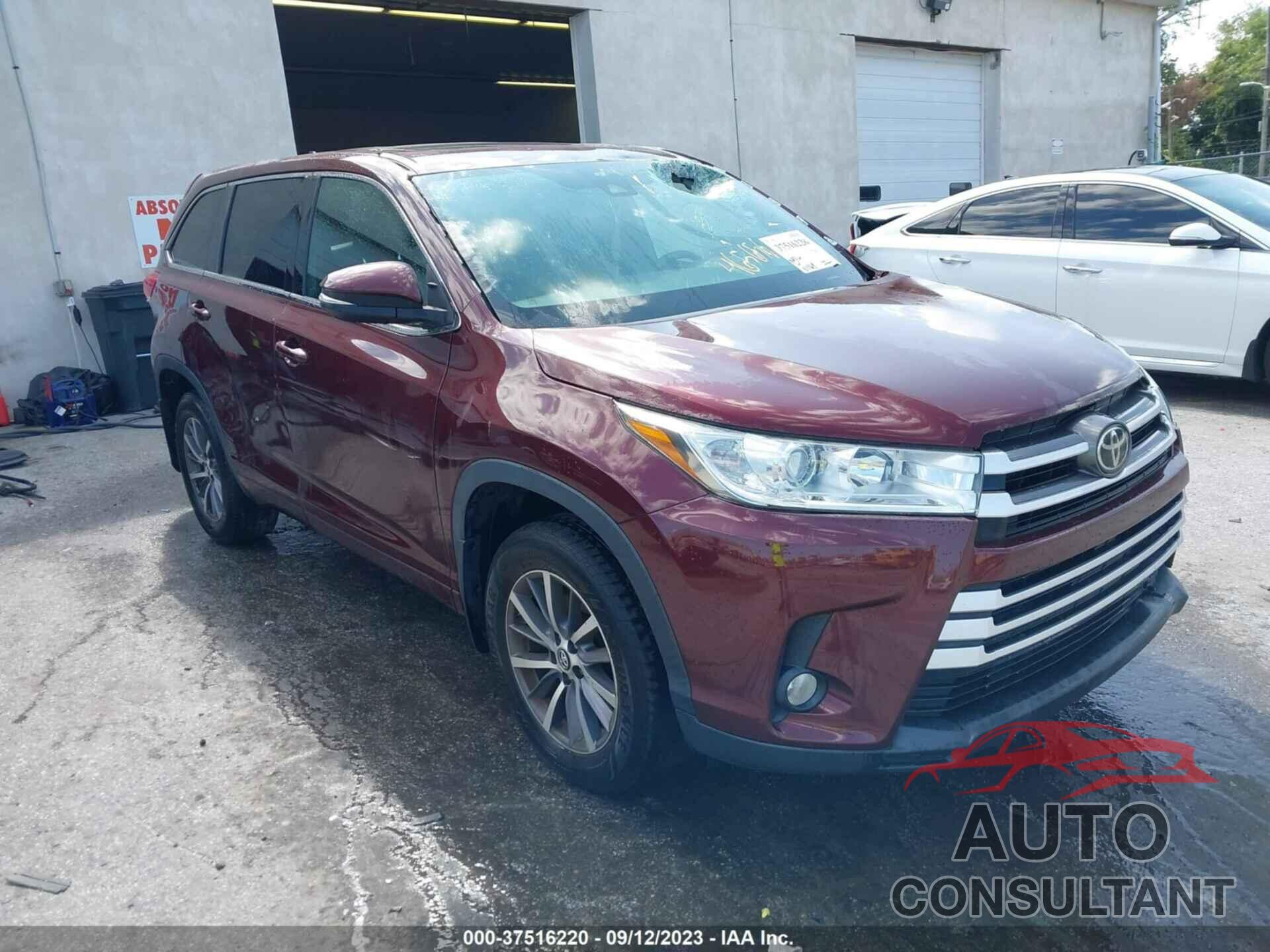 TOYOTA HIGHLANDER 2017 - 5TDJZRFH0HS465656