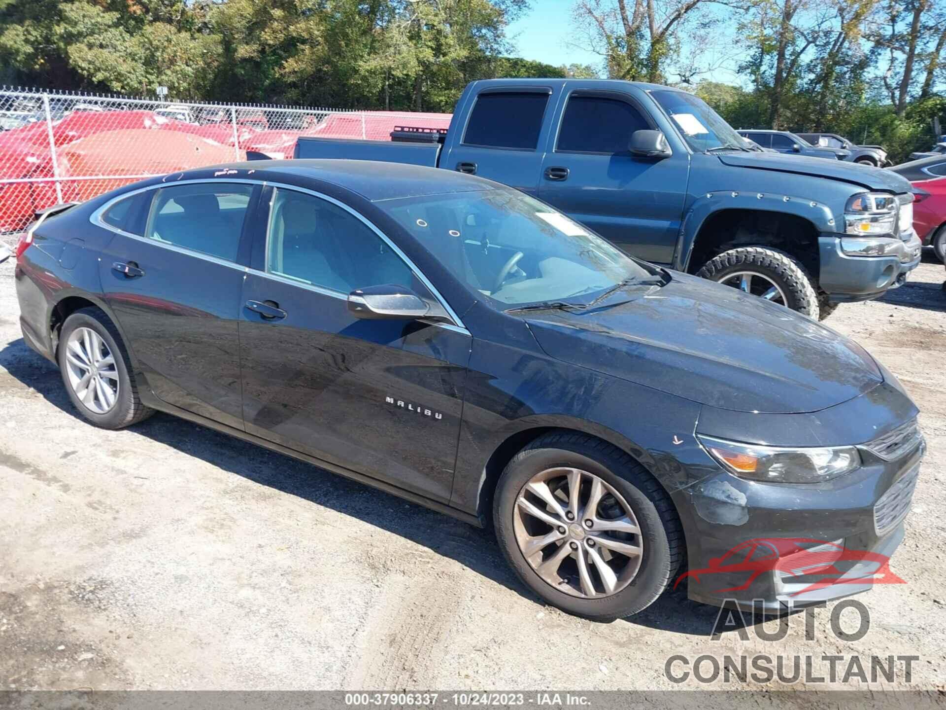 CHEVROLET MALIBU 2018 - 1G1ZD5ST1JF123636