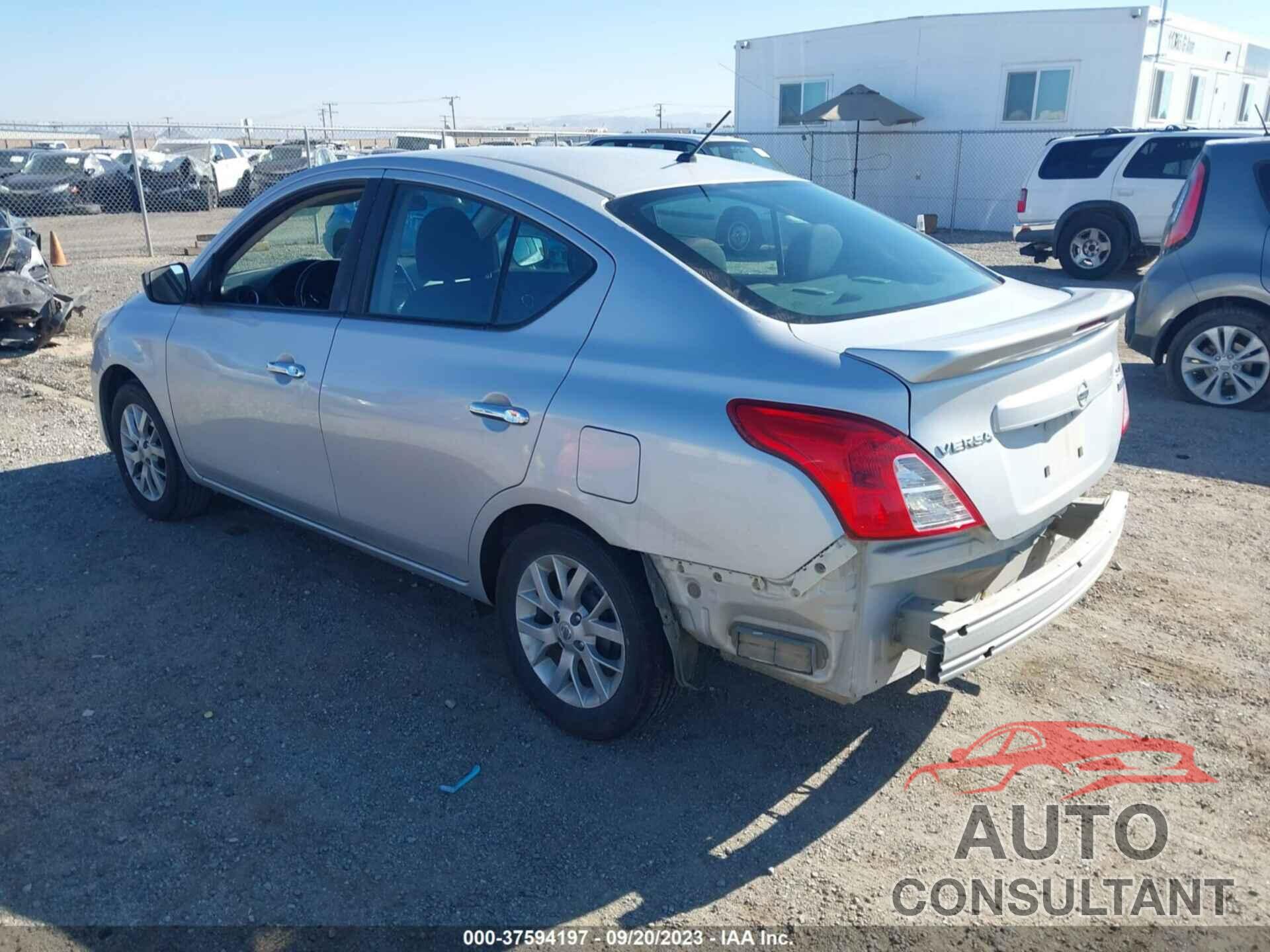 NISSAN VERSA 2018 - 3N1CN7AP6JL879501