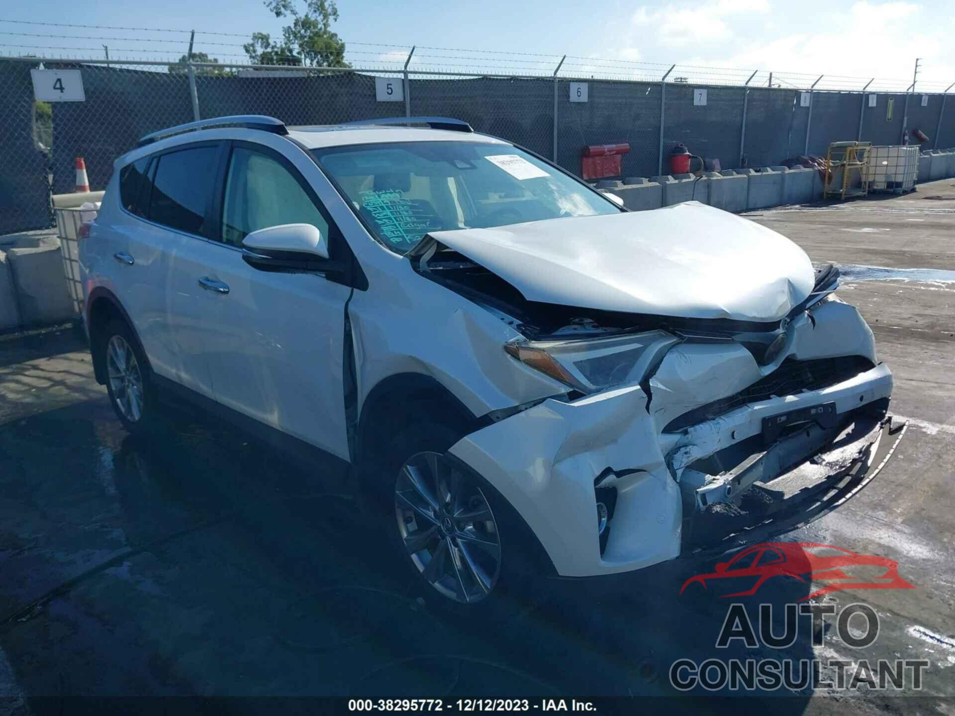 TOYOTA RAV4 2016 - JTMYFREV4GJ086184