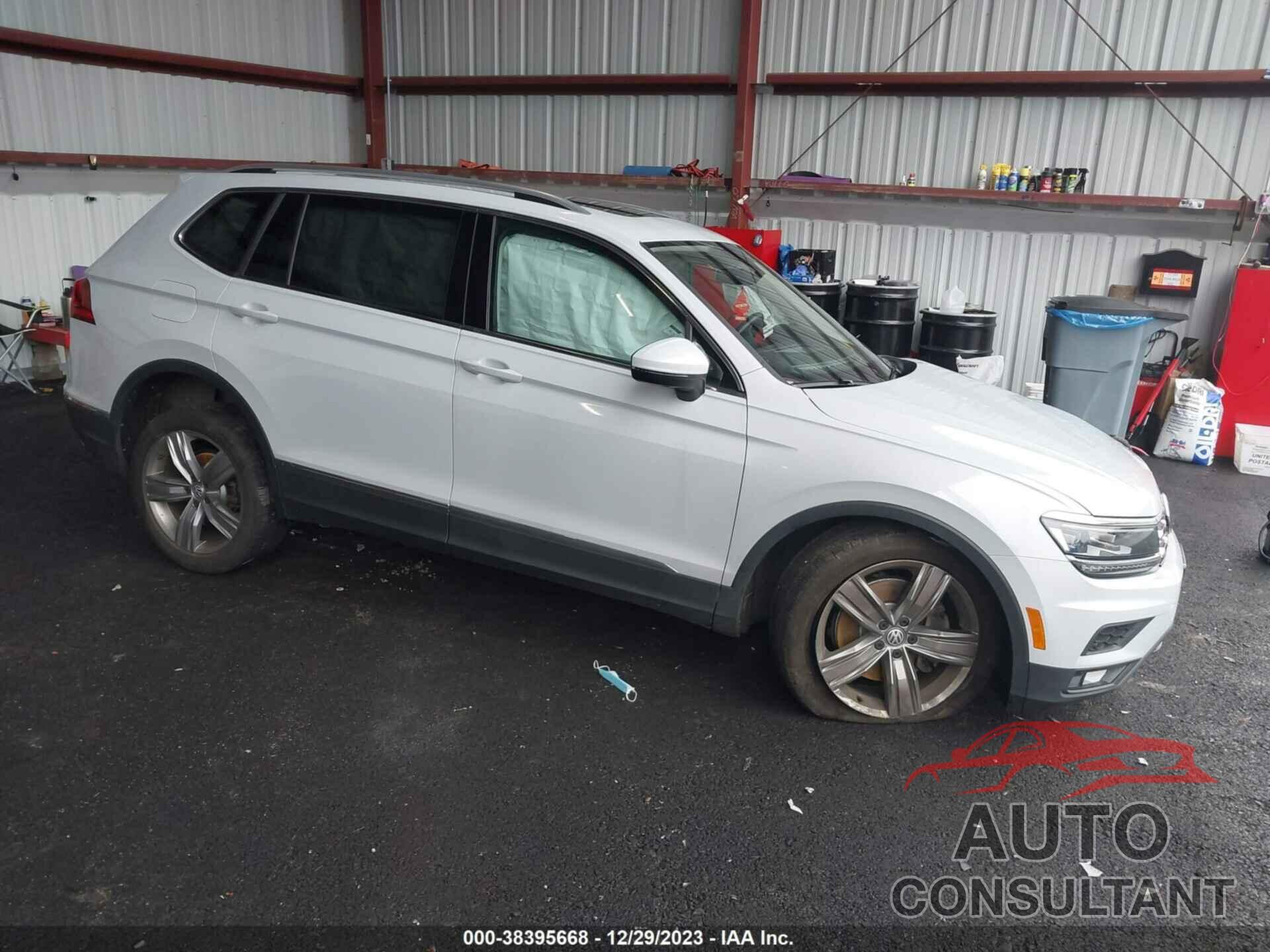 VOLKSWAGEN TIGUAN 2018 - 3VV4B7AX9JM004239