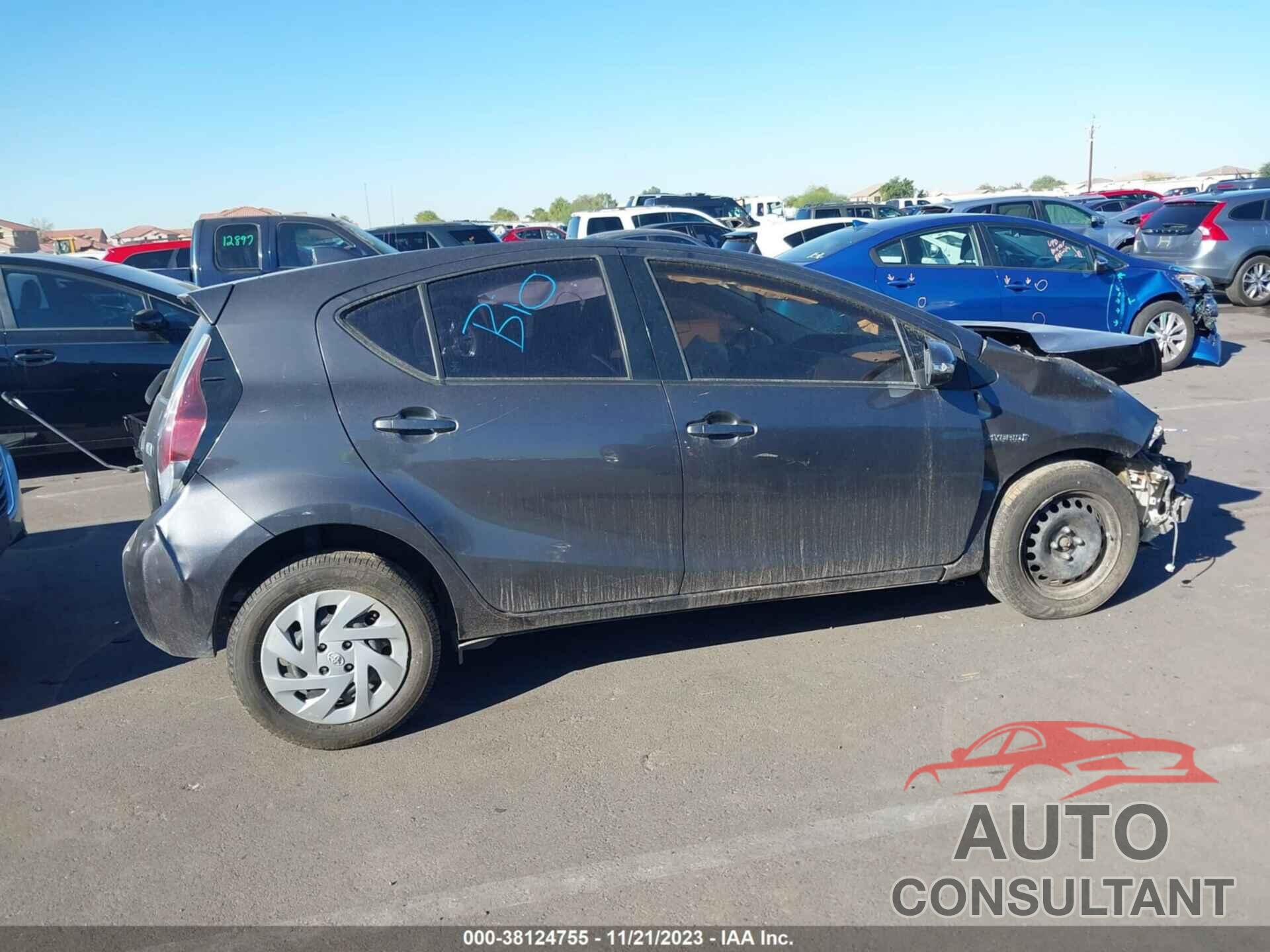 TOYOTA PRIUS C 2016 - JTDKDTB31G1132436