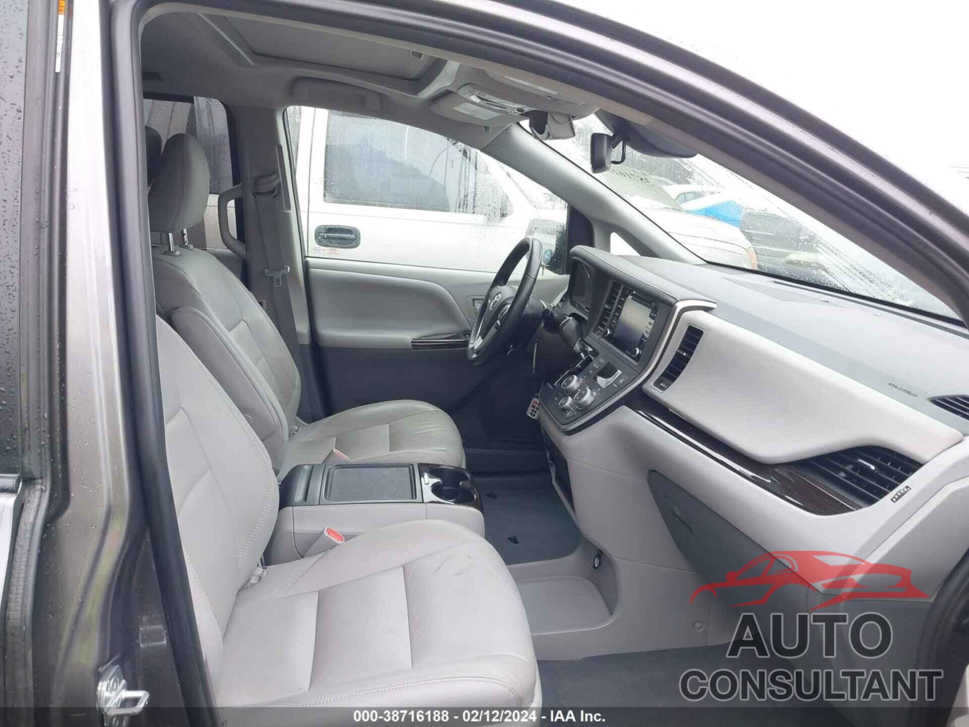 TOYOTA SIENNA 2020 - 5TDYZ3DC6LS051471