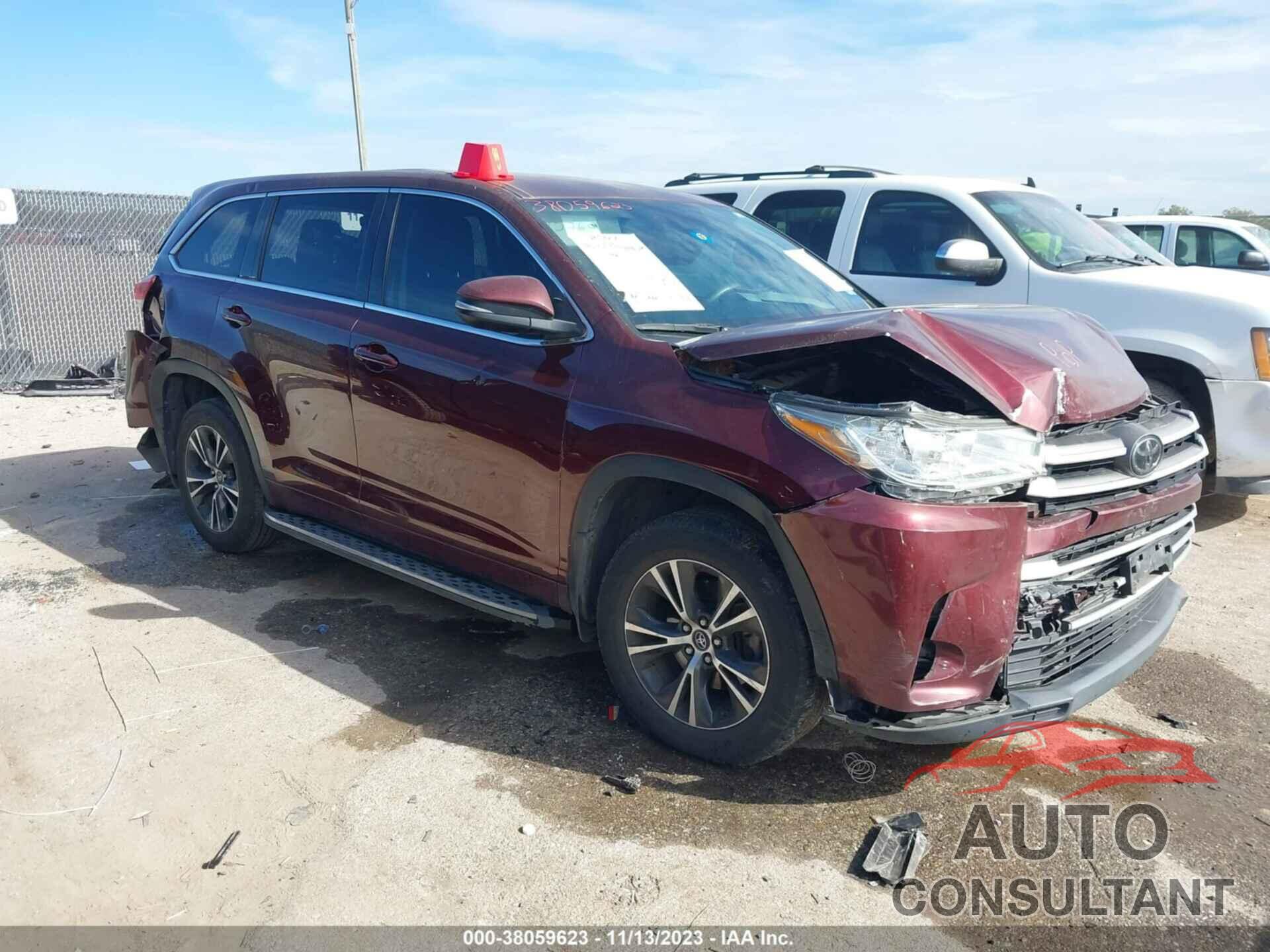 TOYOTA HIGHLANDER 2018 - 5TDZZRFH2JS260185