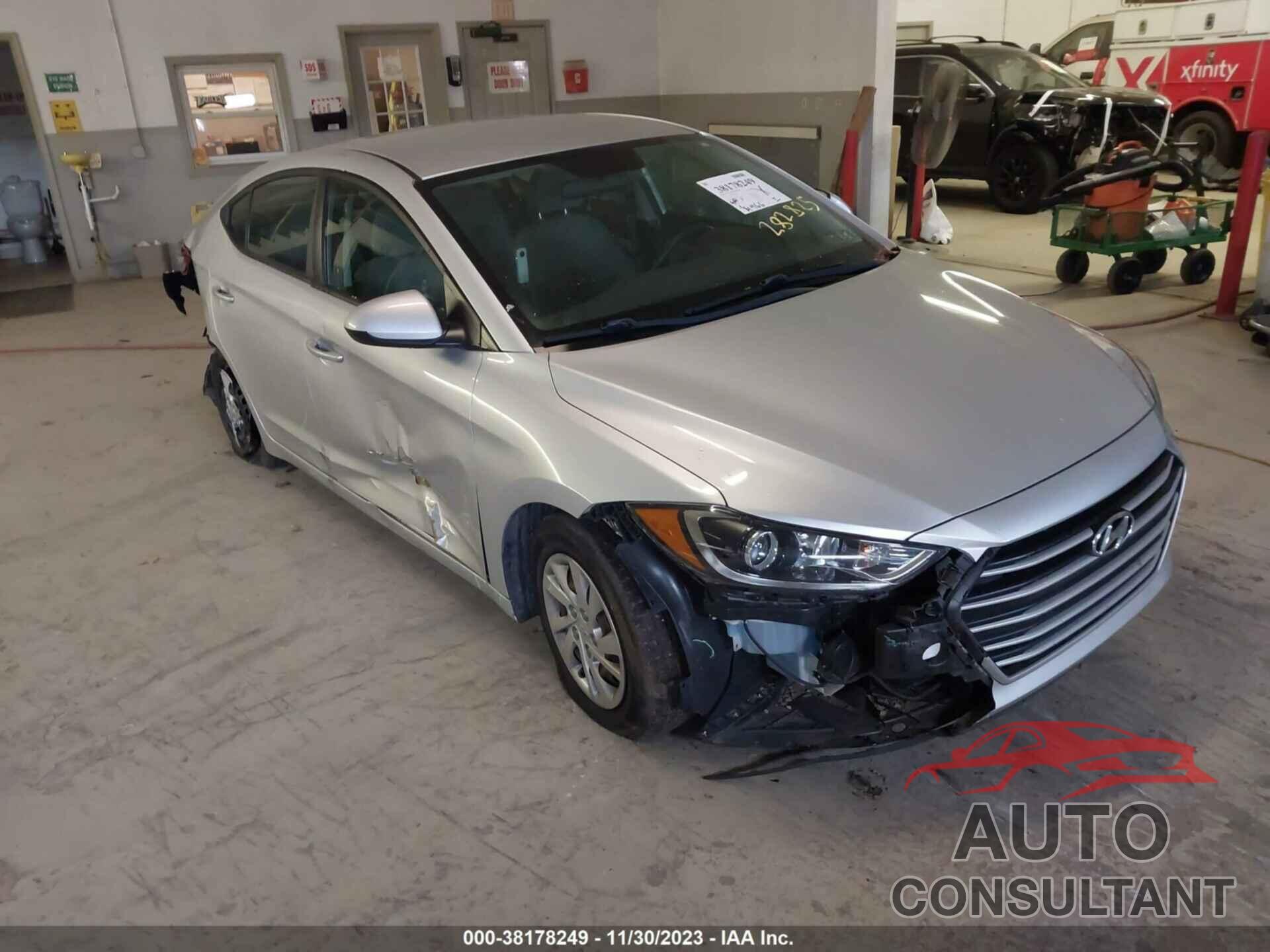 HYUNDAI ELANTRA 2018 - 5NPD74LF7JH282825