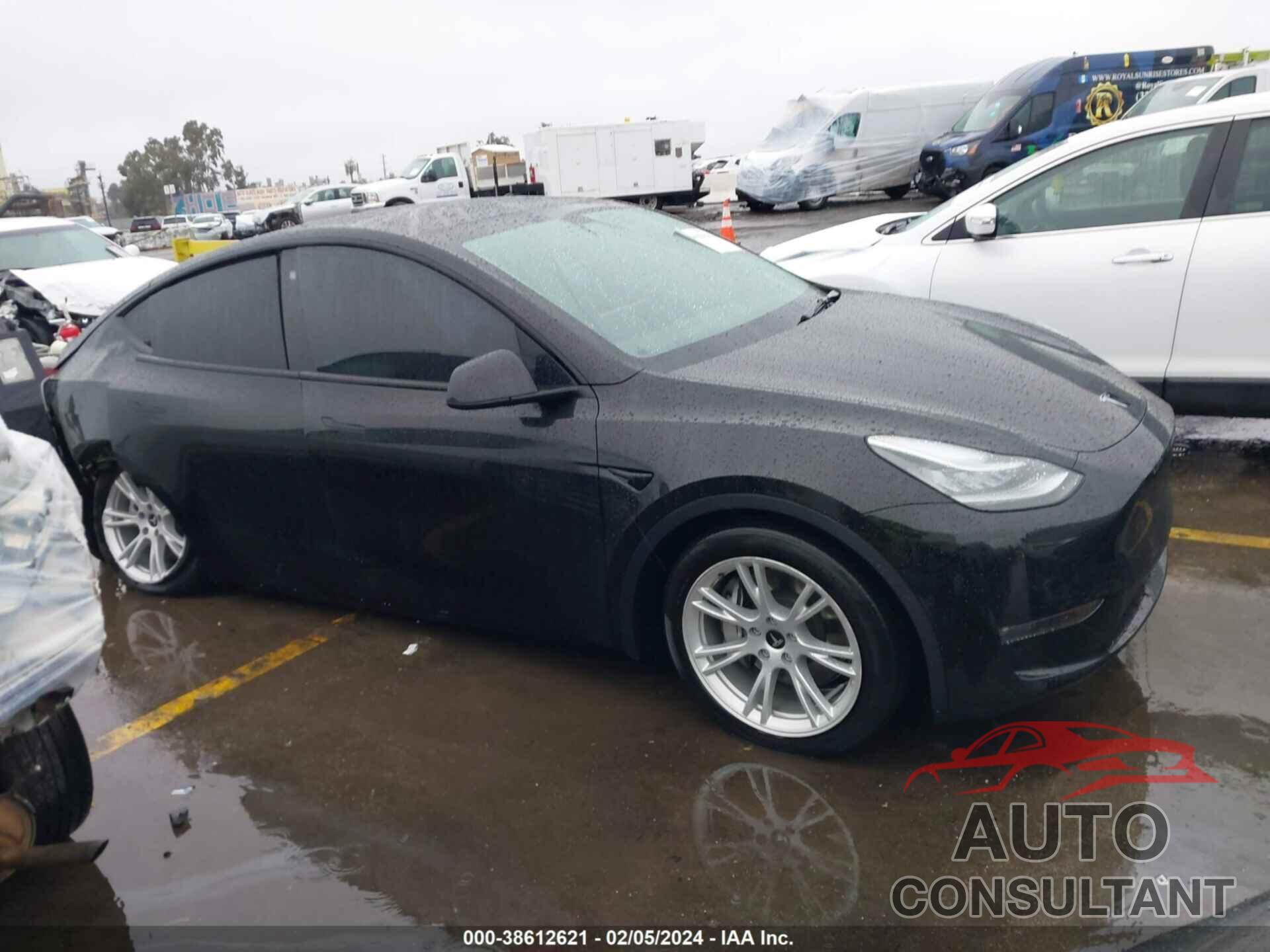 TESLA MODEL Y 2021 - 5YJYGDEE7MF241569