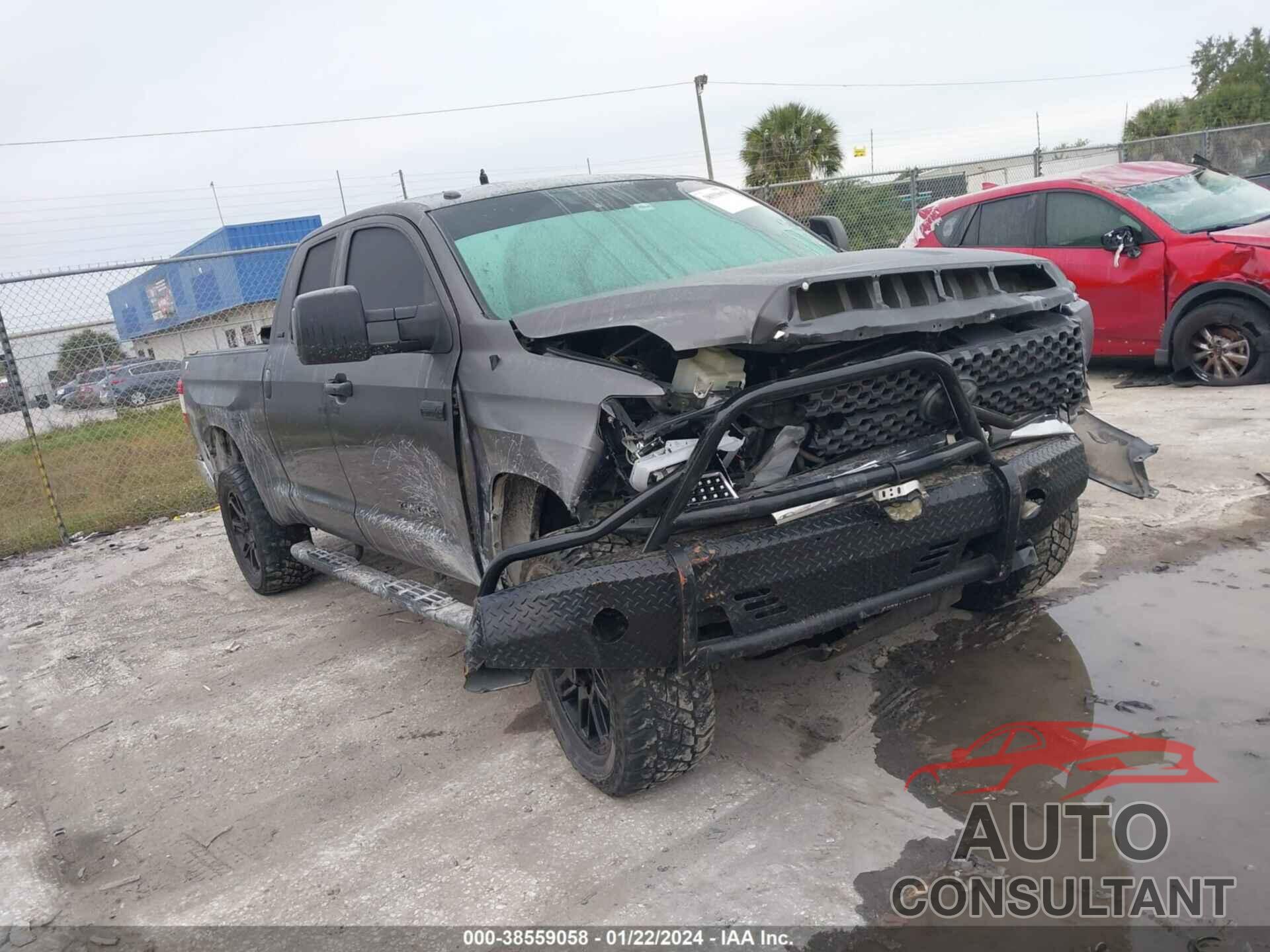 TOYOTA TUNDRA 2018 - 5TFUW5F11JX691383