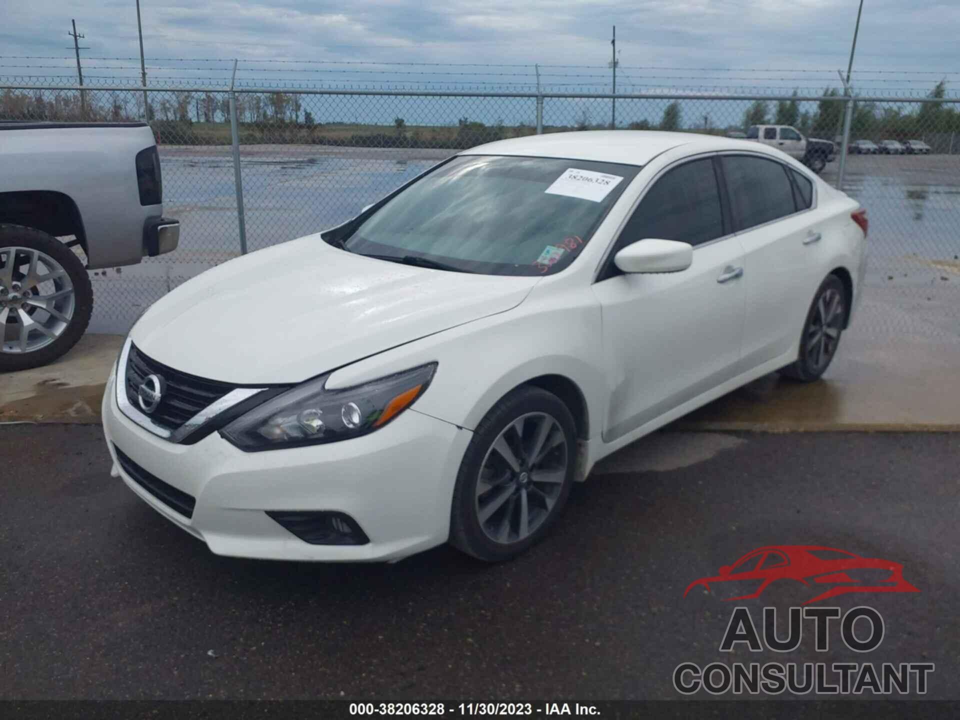 NISSAN ALTIMA 2017 - 1N4AL3AP9HN320981