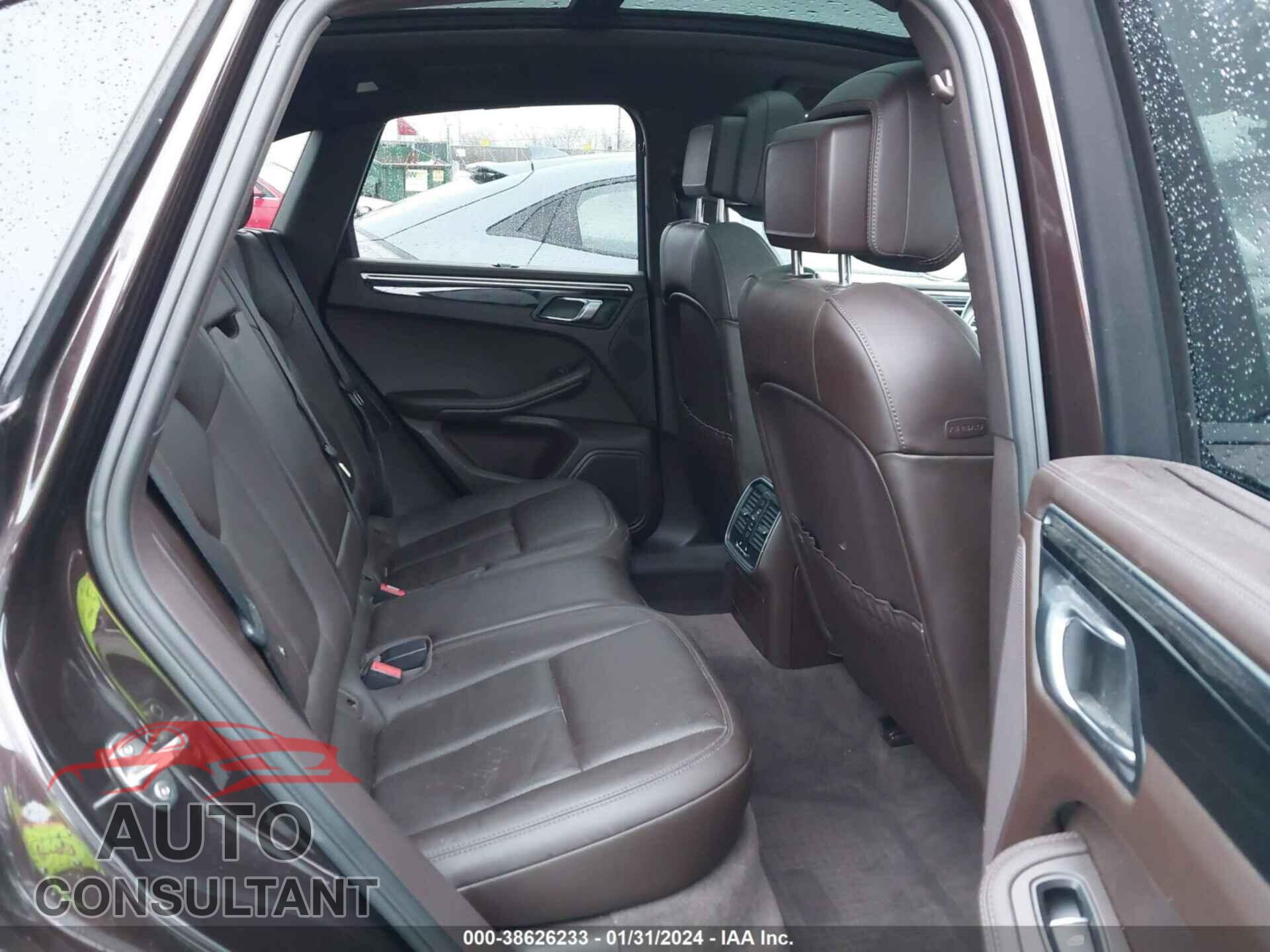 PORSCHE MACAN 2016 - WP1AB2A56GLB57530