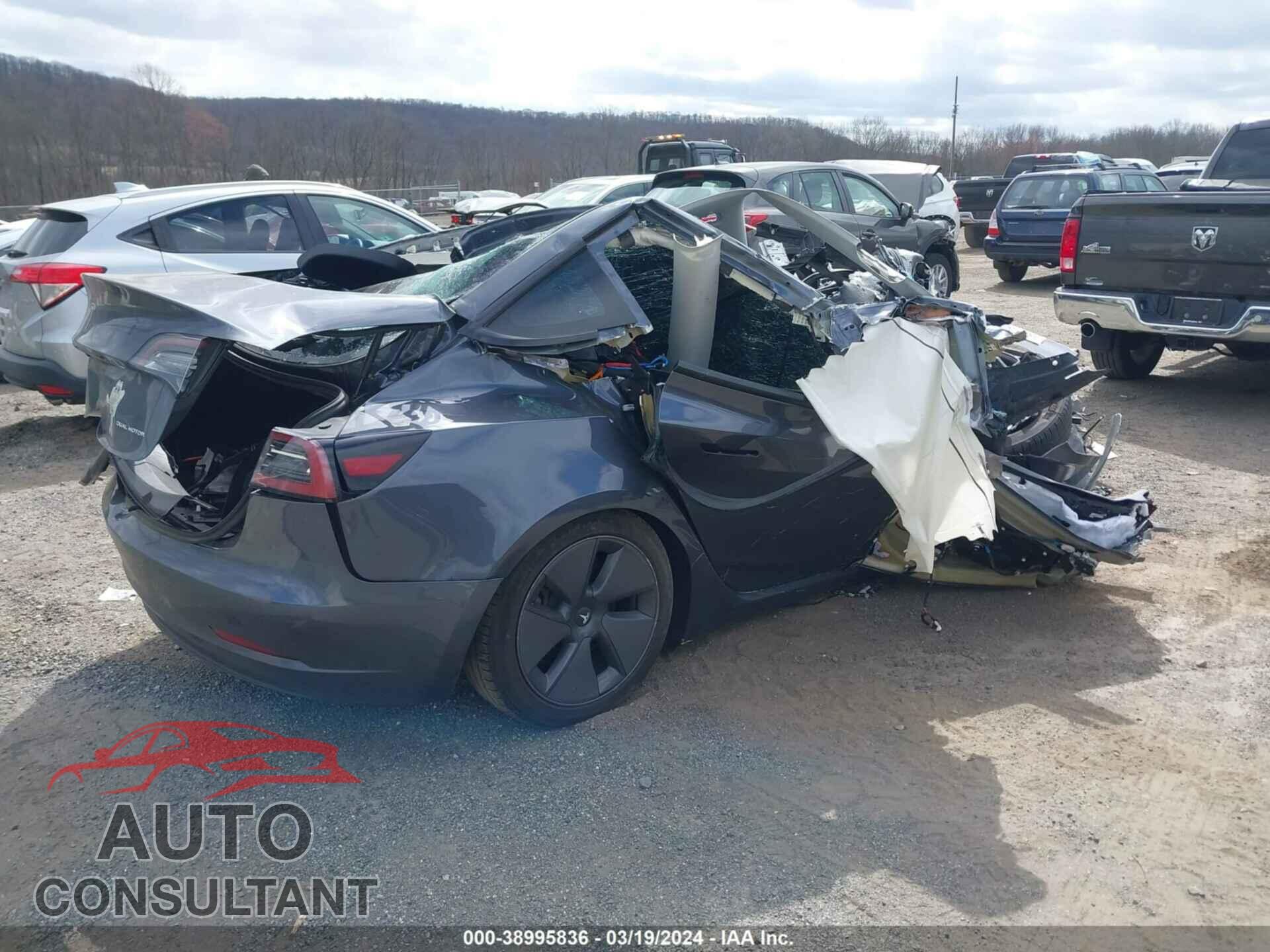TESLA MODEL 3 2023 - 5YJ3E1EB5PF470695