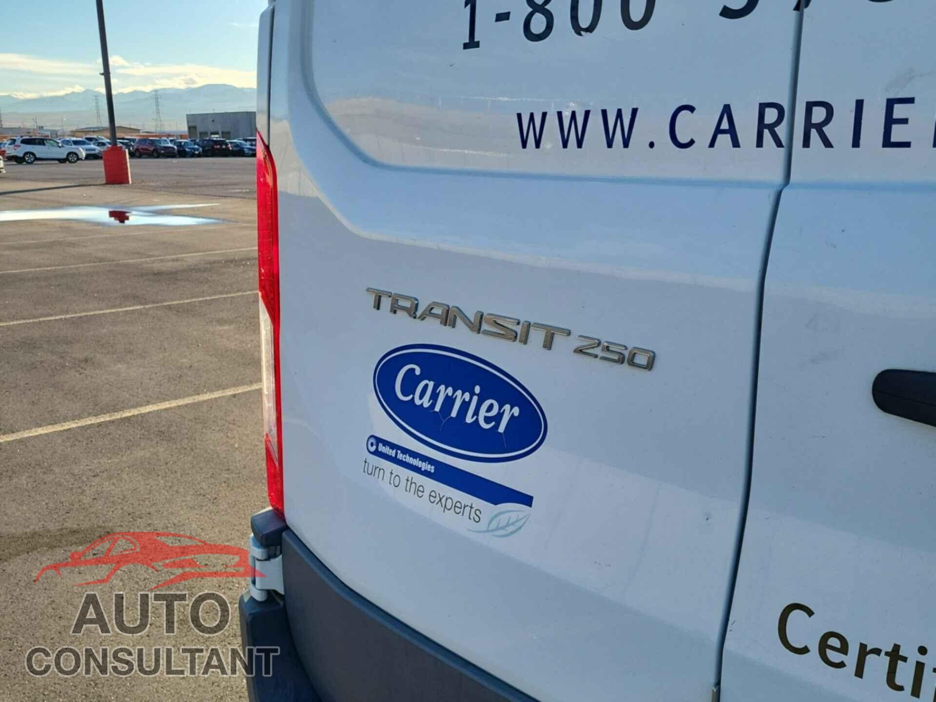 FORD TRANSIT-250 2017 - 1FTYR1YM9HKB36407