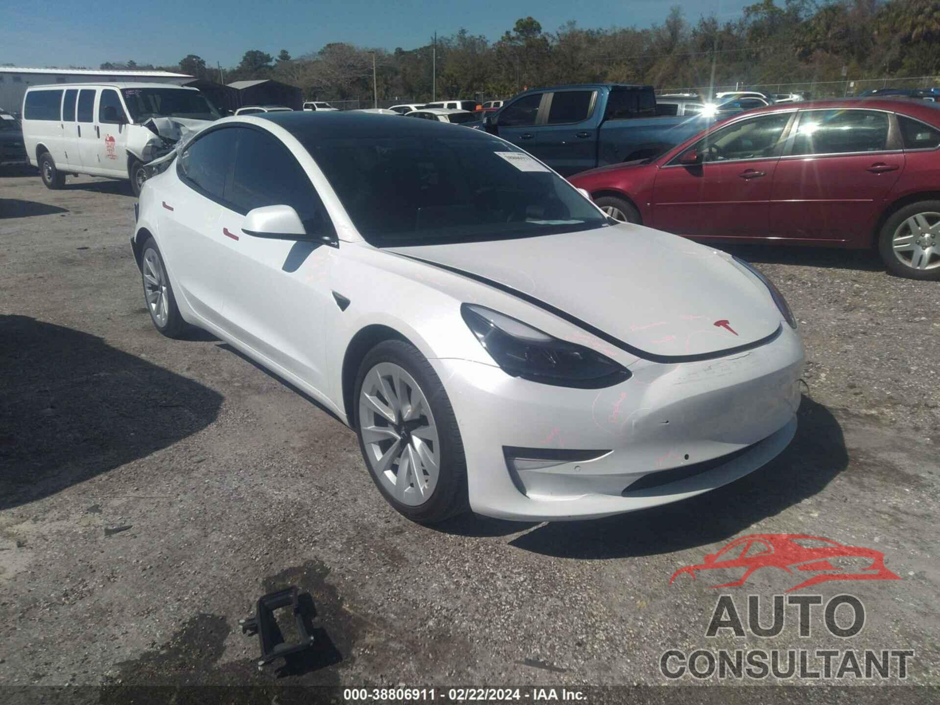 TESLA MODEL 3 2022 - 5YJ3E1EA8NF373818