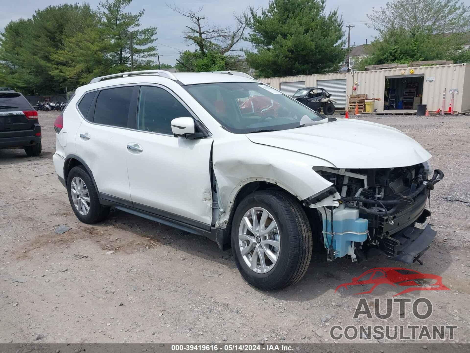 NISSAN ROGUE 2017 - KNMAT2MV5HP611304