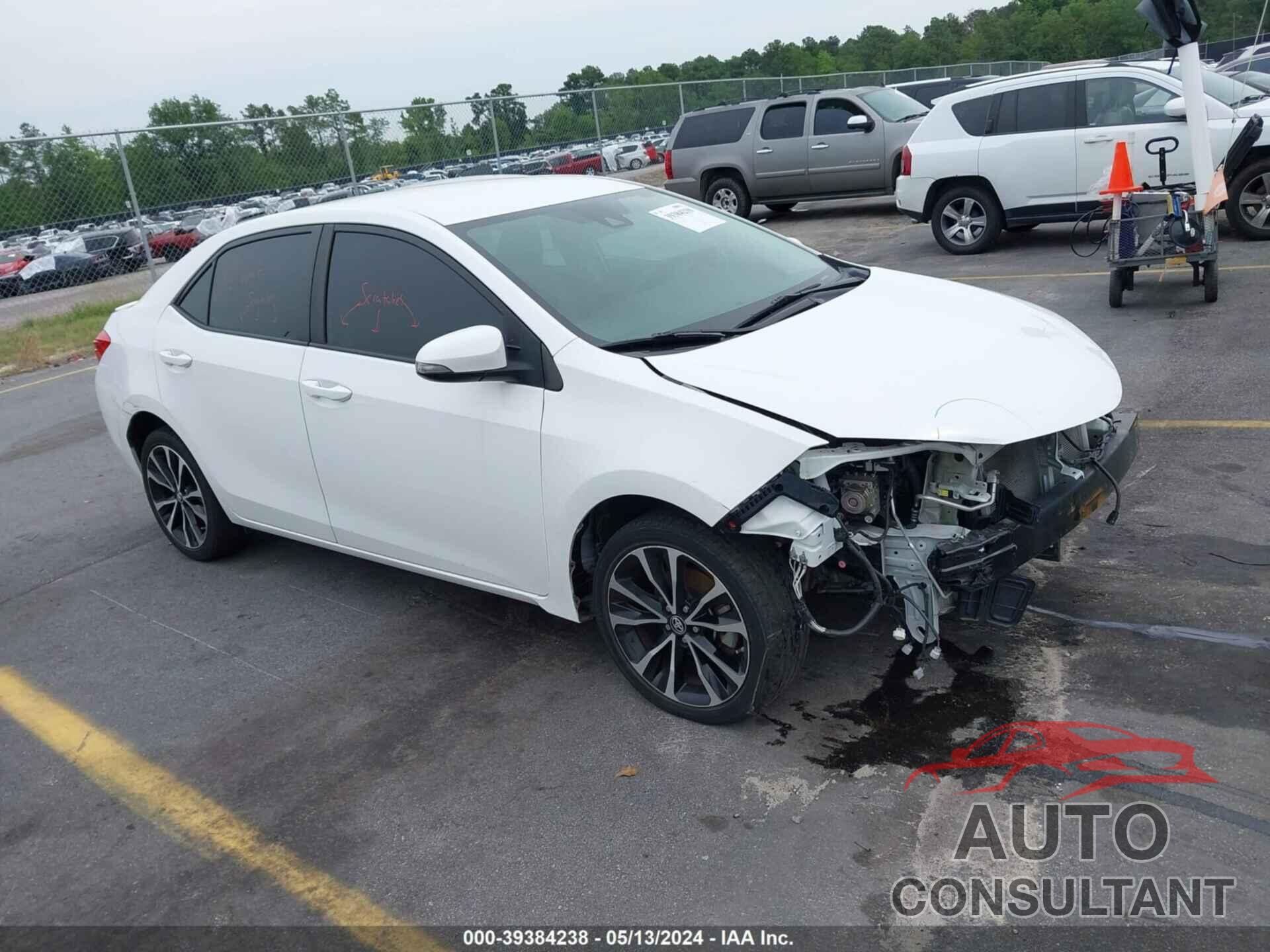 TOYOTA COROLLA 2018 - 5YFBURHE8JP823977