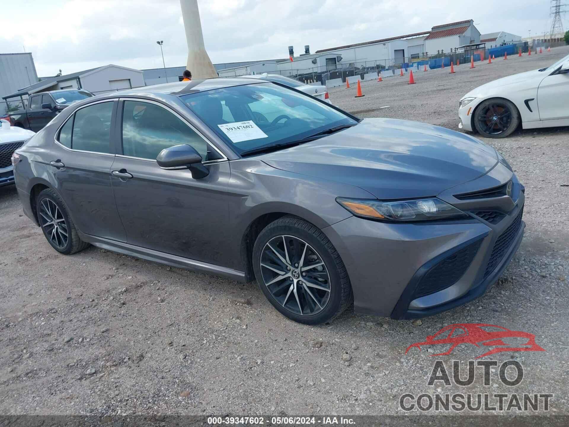 TOYOTA CAMRY 2023 - 4T1G11AK9PU737858
