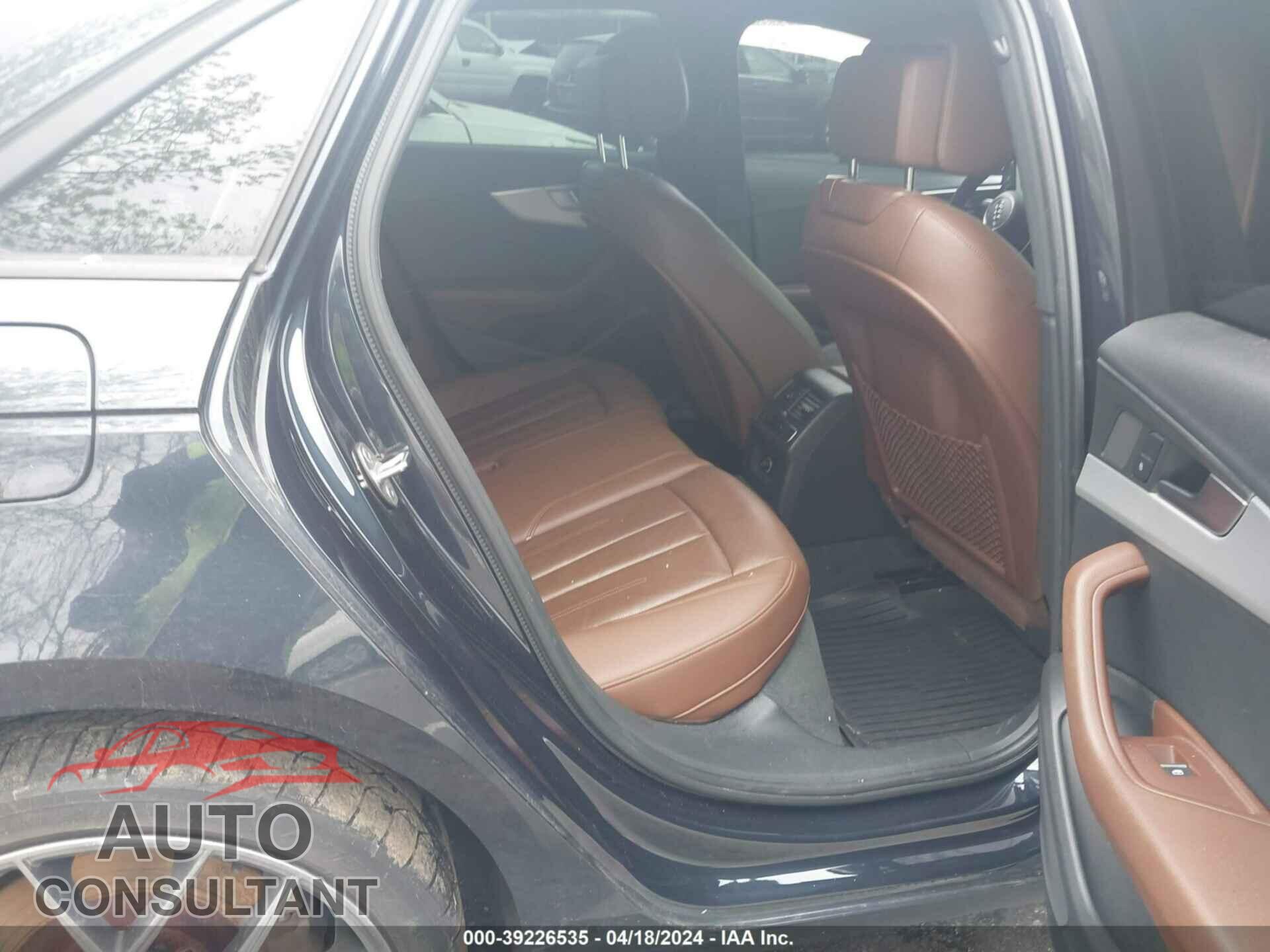 AUDI A4 2017 - WAUANAF43HN068407