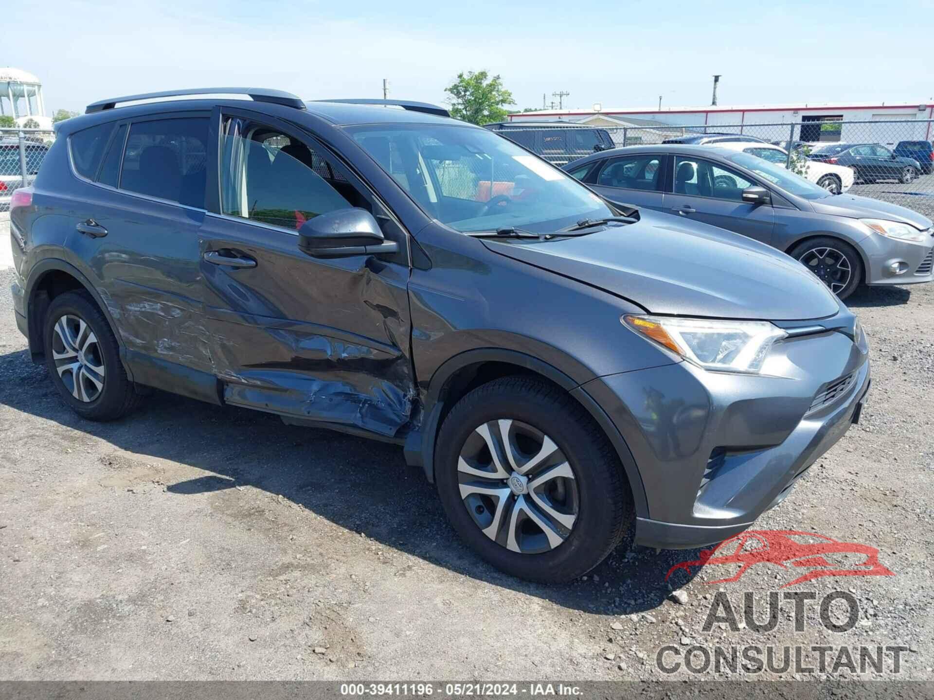 TOYOTA RAV4 2017 - JTMBFREV4HJ150201