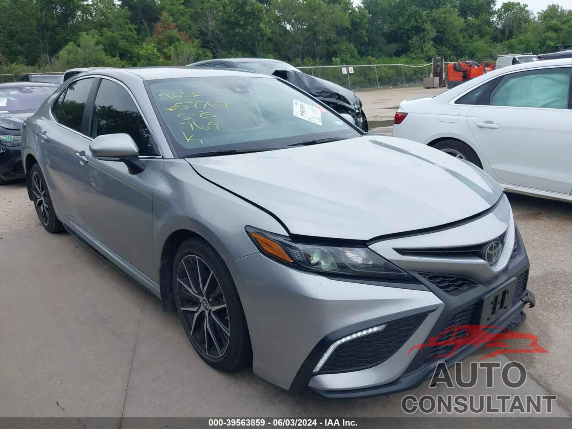 TOYOTA CAMRY 2023 - 4T1G11AK2PU148683